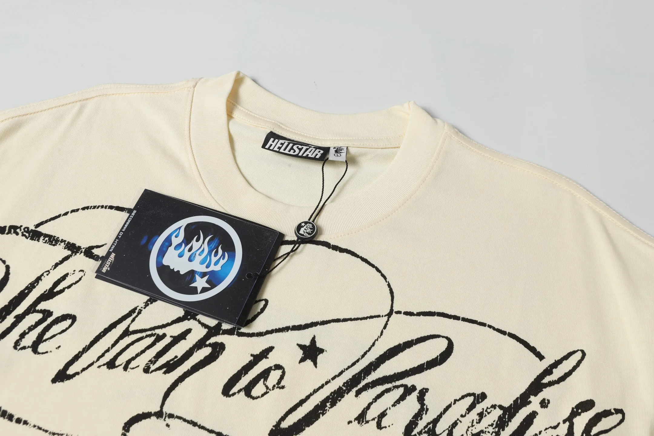 P108 Real-stock Hellstar Cross-border European and American style, street fashion brand pure cotton T-shirt Fabric (fabric): 32 counts of 240g heavy combed yarn pure cotton Size (size): S-M- L- X L Color (colour): apricot/white