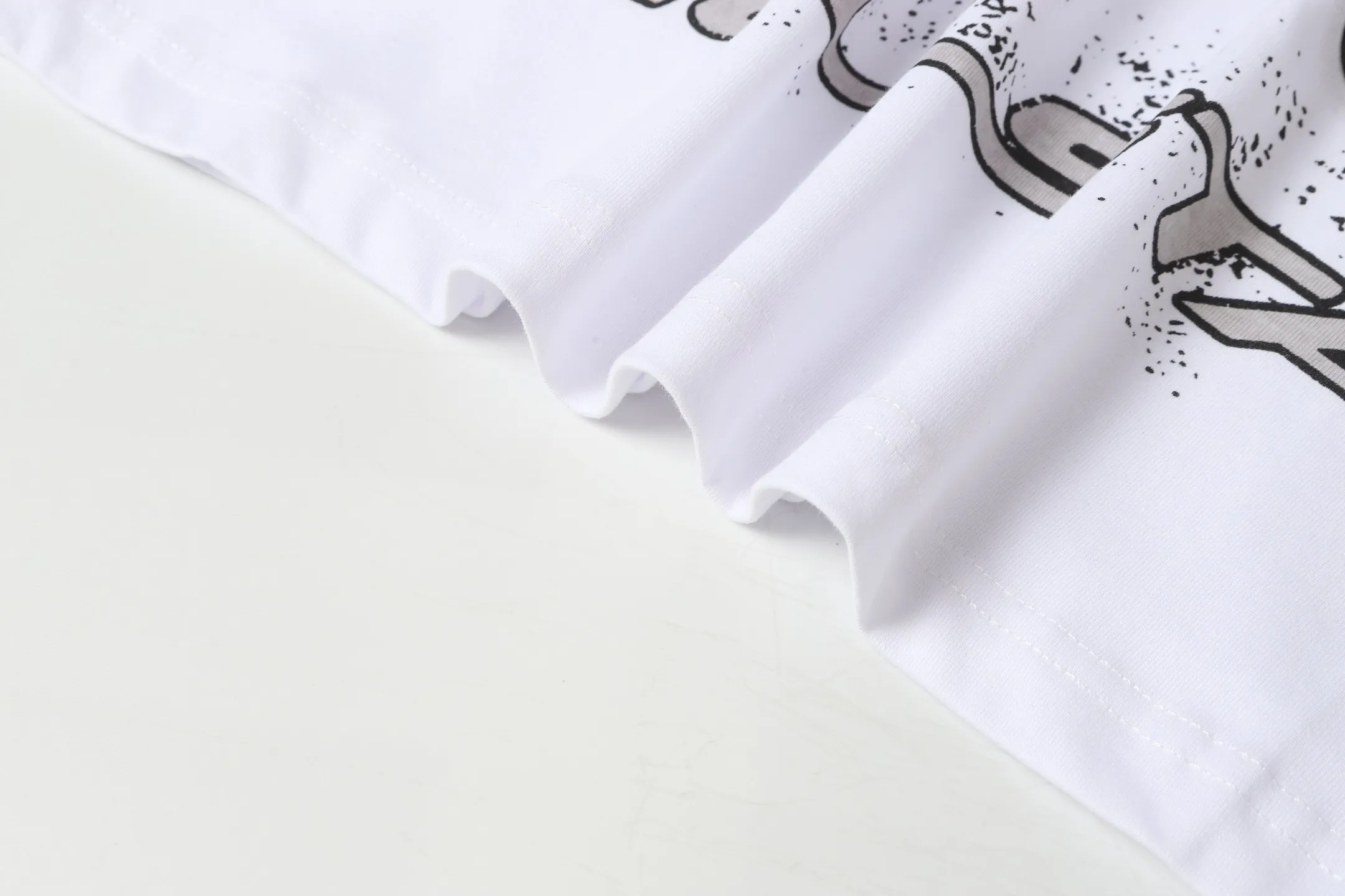 P108 Real-stock Hellstar Cross-border European and American style, street brand pure cotton T-shirt Fabric (fabric): 32 pieces of 240g heavy combed double yarn pure cotton Size (size): S-M- L- X L Color (colour): white/apricot 👉