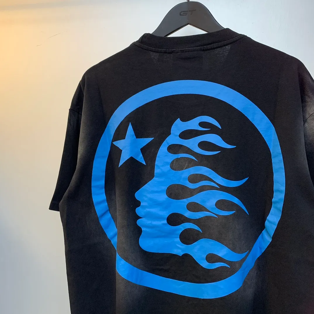 P126 Hellstar Studios Classic Blue Logo Short Sleeve Tee Shirt Washed Black Short Sleeve T-shirt The new hot beauty trend Hellstar!  Standard beauty and trendy workmanship, original customization (fabric, pattern, printing, hang tag, main mark, etc.), exaggerated style, explosive style, dare to break through tradition, bring adventurous new fashion experience!   YoungBoy, the most popular rapper in the youth circle, has shot a lot of models for him, and celebrities such as Dababy and Swae Lee frequently get dressed!  color: black Size: S, M, L, XL