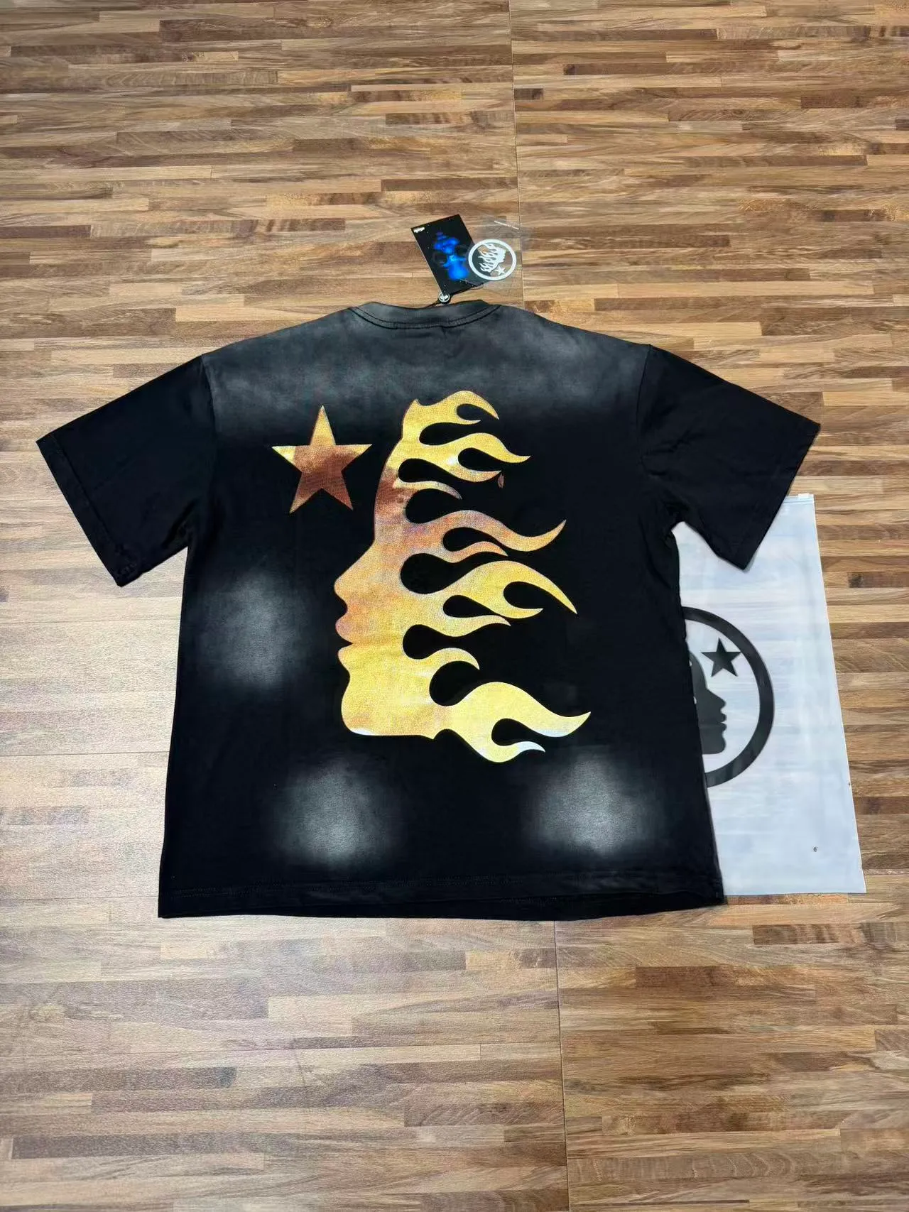 P124 Real-stock high-definition Hellstar Cross-border European and American style street brand pure cotton T-shirt Fabric (fabric): 32 pieces of 250g washed combed double yarn pure cotton Size (size): S-M- L- X L Color (colour): Washed black 👉