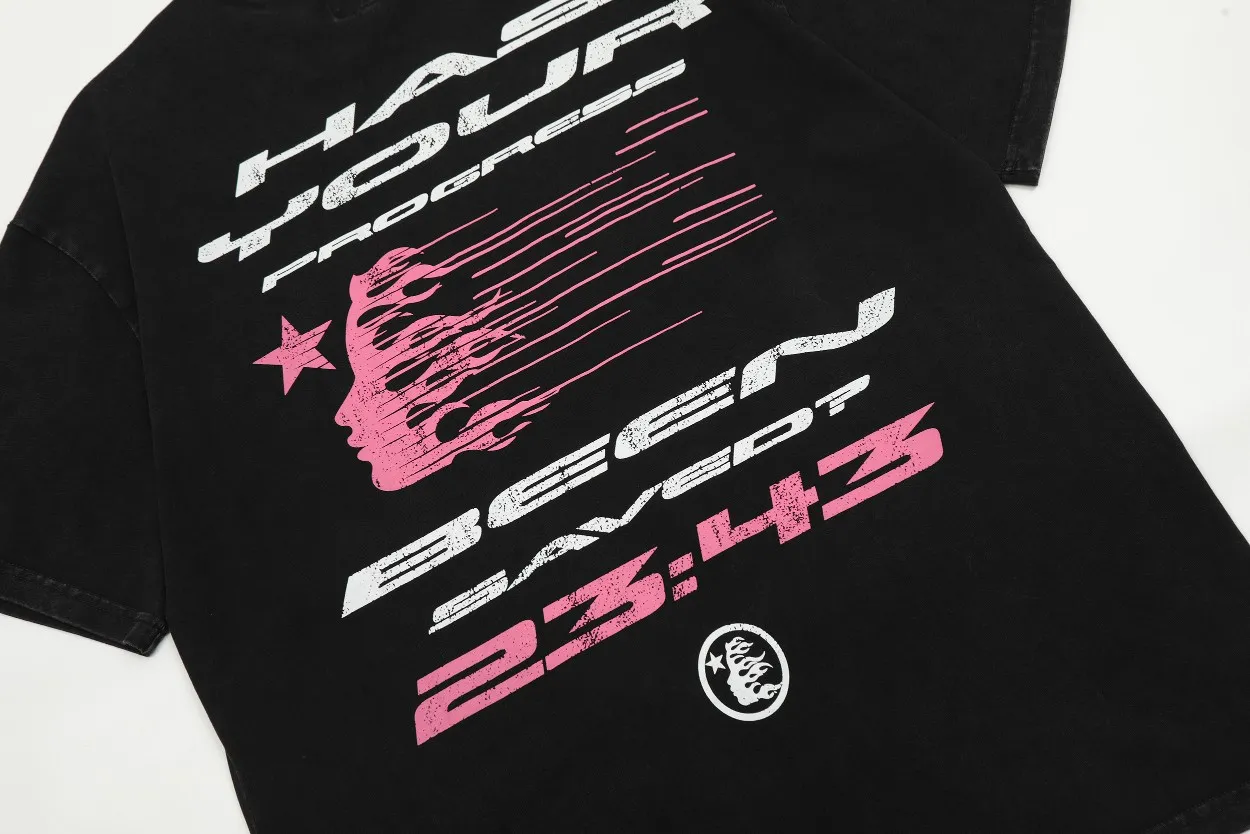 P126 Hellstar Studios QR Christ Short Sleeve Tee Shirt Washed Vintage Black Hellstar washed and distressed high-quality short-sleeved T-shirt The new hot beauty trend Hellstar! Standard beauty and trendy workmanship, original customization (fabric, pattern, printing, hang tag, main mark, etc.), exaggerated style, explosive style, dare to break through tradition, bring adventurous new fashion experience!  YoungBoy, the most popular rapper in the youth circle, has shot a lot of models for him, and celebrities such as Dababy and Swae Lee frequently get dressed!  color: Vintage Black (washed black) size: S, M, L, XL