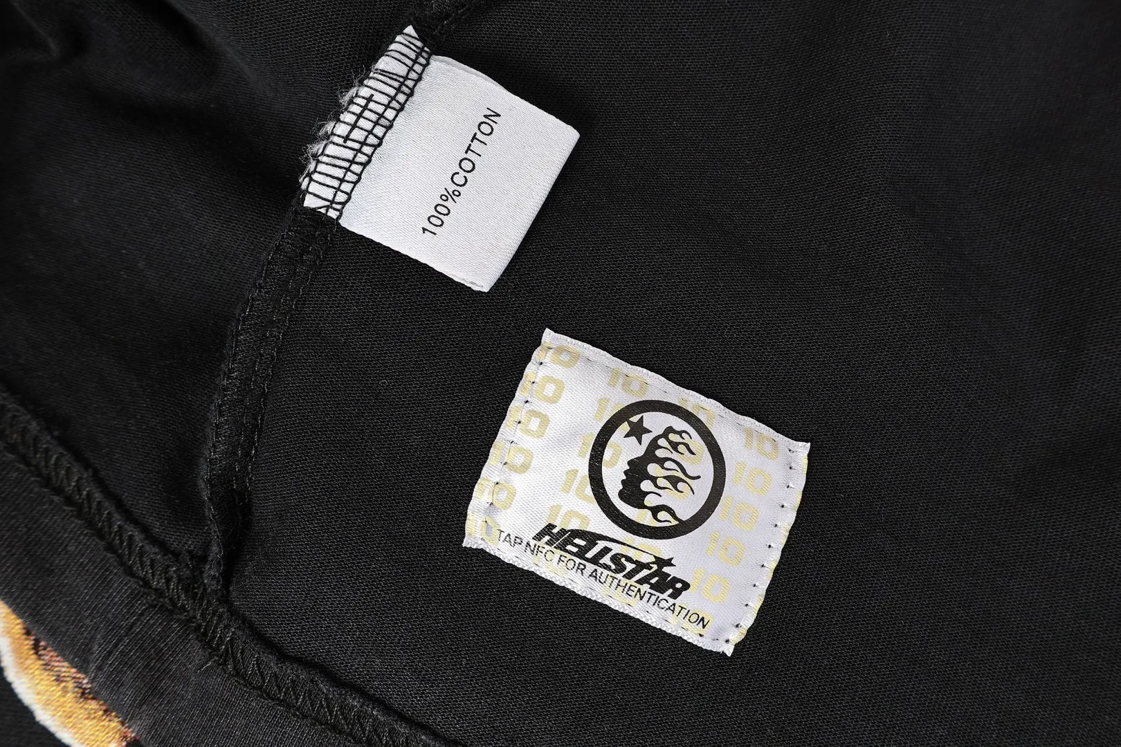 P124 Real-stock high-definition Hellstar Cross-border European and American style street brand pure cotton T-shirt Fabric (fabric): 32 pieces of 250g washed combed double yarn pure cotton Size (size): S-M- L- X L Color (colour): Washed black 👉