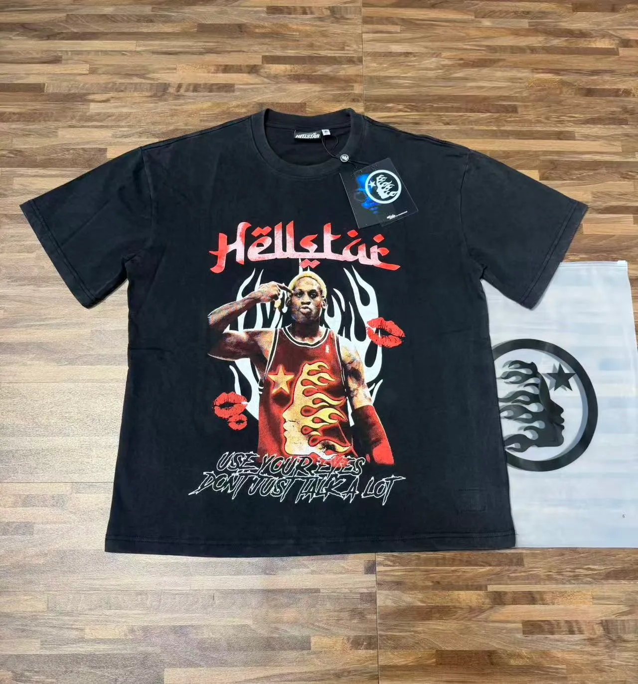 P124 Real-stock high-definition Hellstar Cross-border European and American style street brand pure cotton T-shirt Fabric (fabric): 32 pieces of 250g washed combed double yarn pure cotton Size (size): S-M- L- X L Color (colour): Washed black 👉
