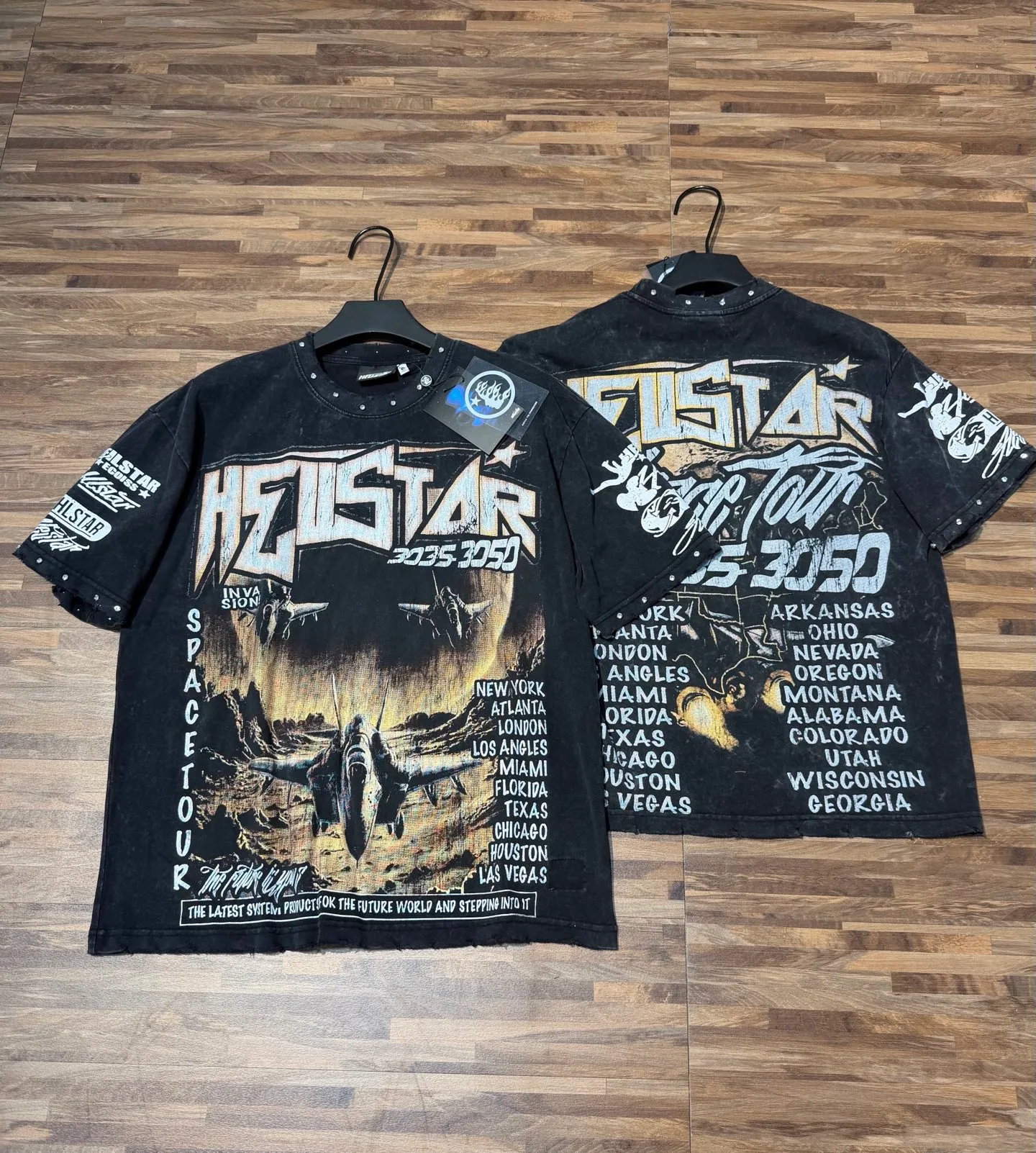P134 Hellstar/Hellstar (actual shot) Craftsmanship: Washed retro whole piece worn + hand-made diamonds + hot stamping digital printing Cross-border European and American style street brand pure cotton T-shirt Fabric (fabric): 32 counts 250g washed combed double yarn pure cotton Size (size): S-M- L- X L Color (colour): Washed black