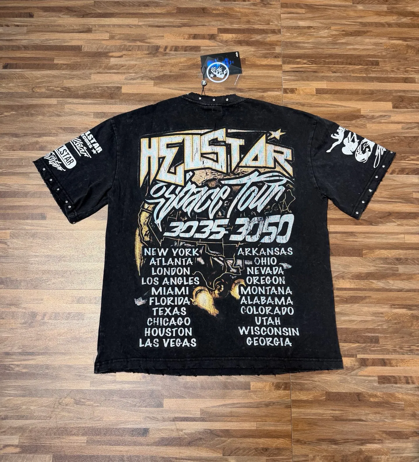P134 Hellstar/Hellstar (actual shot) Craftsmanship: Washed retro whole piece worn + hand-made diamonds + hot stamping digital printing Cross-border European and American style street brand pure cotton T-shirt Fabric (fabric): 32 counts 250g washed combed double yarn pure cotton Size (size): S-M- L- X L Color (colour): Washed black