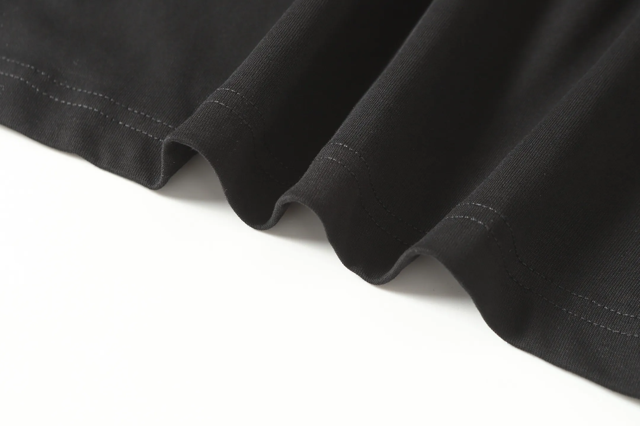 P116 Real-stock Hellstar Cross-border European and American style, street fashion brand pure cotton T-shirt Fabric (fabric): 32 pieces of 240g heavy combed double yarn pure cotton Size (size): S-M- L- X L Color (colour): black