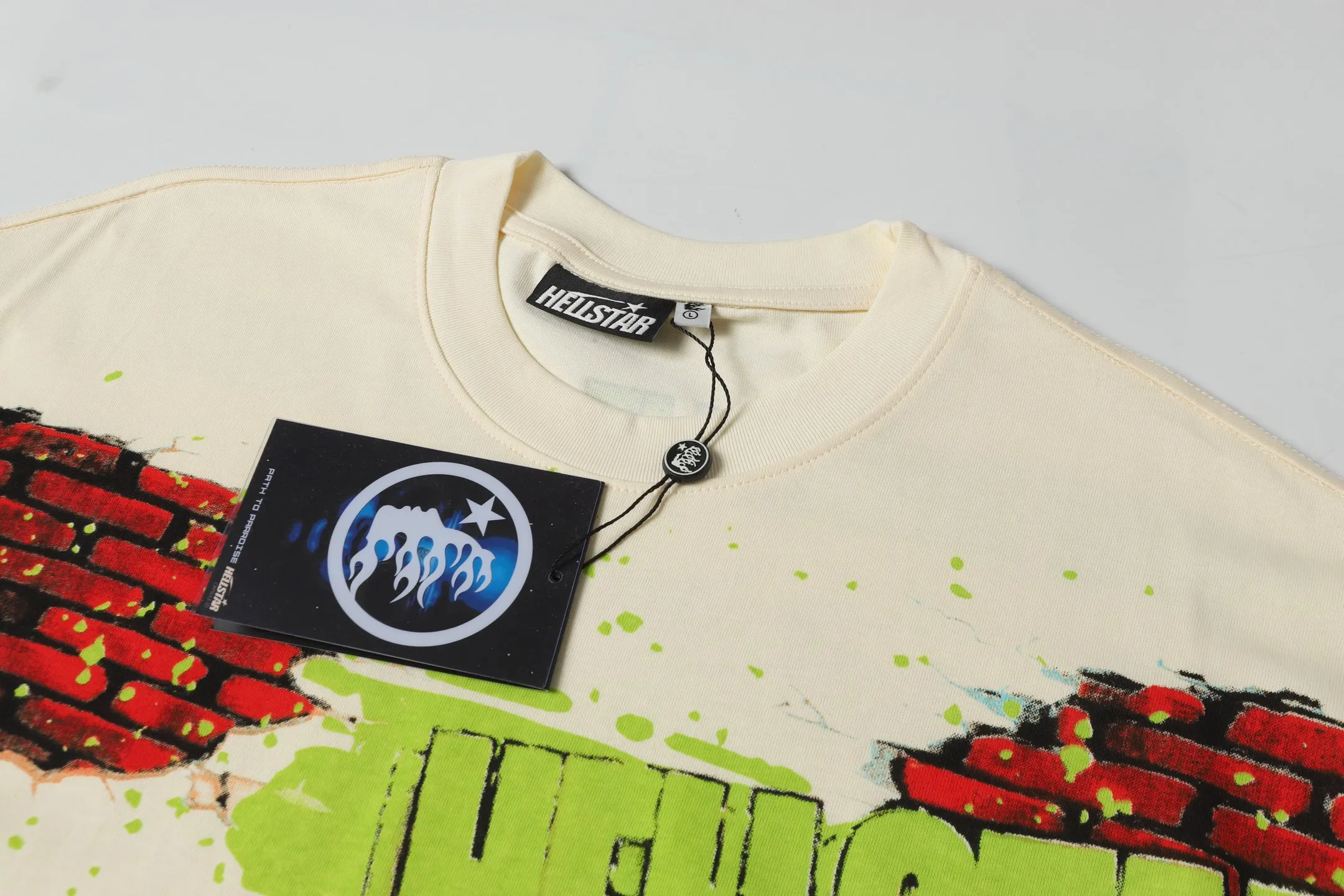 P108 Real-stock Hellstar cross-border European and American style, street fashion brand pure fabric (fabric): 32 pieces of 240g heavy combed double yarn pure cotton code number (size): S-M- L- X L color (colour): apricot/white 👉