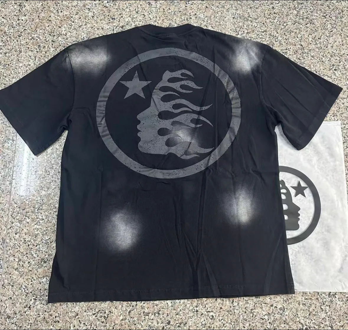 P124 Hellstar Hellstar Cross-border European and American style street fashion brand pure cotton T-shirt Fabric (fabric): 32 counts 250g washed combed double yarn pure cotton Size (size): S-M- L- X L Color (colour): Washed black (spray Ma Liu)