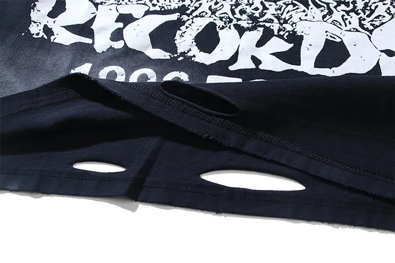P130 Washed Black + Frayed Real Shots Hellstar Washed, Frayed and Reversed Fashion Printed Short-sleeved T-shirt Fabric: 265g 32 count fine cotton double yarn pure cotton Color: Washed Black Size: S M L XL