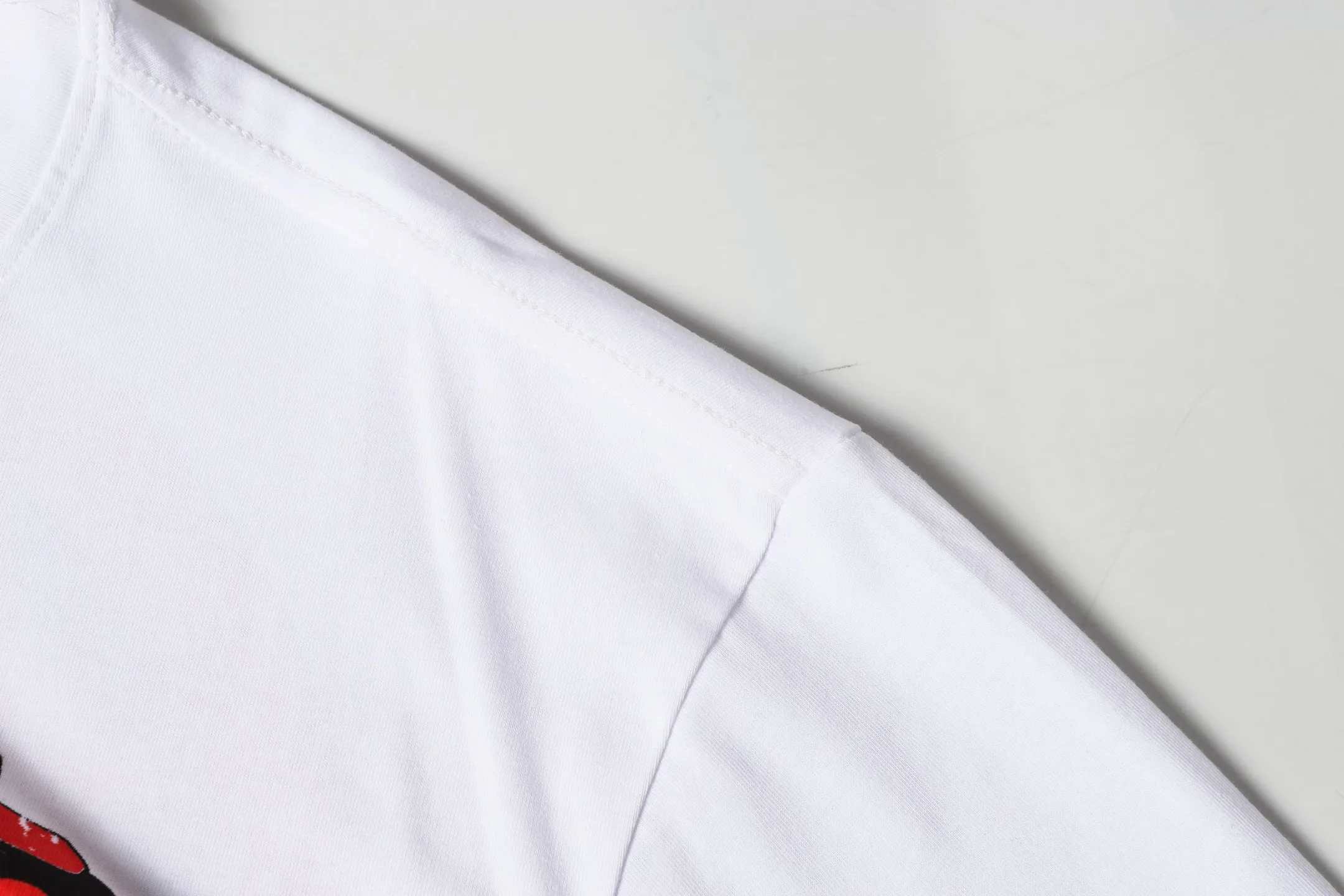 P108 Real-stock Hellstar Cross-border European and American style, street brand pure cotton T-shirt Fabric (fabric): 32 counts of 240g heavy combed double yarn pure cotton Size (size): S-M- L- X L Color (colour): black/white/apricot 👉 👉