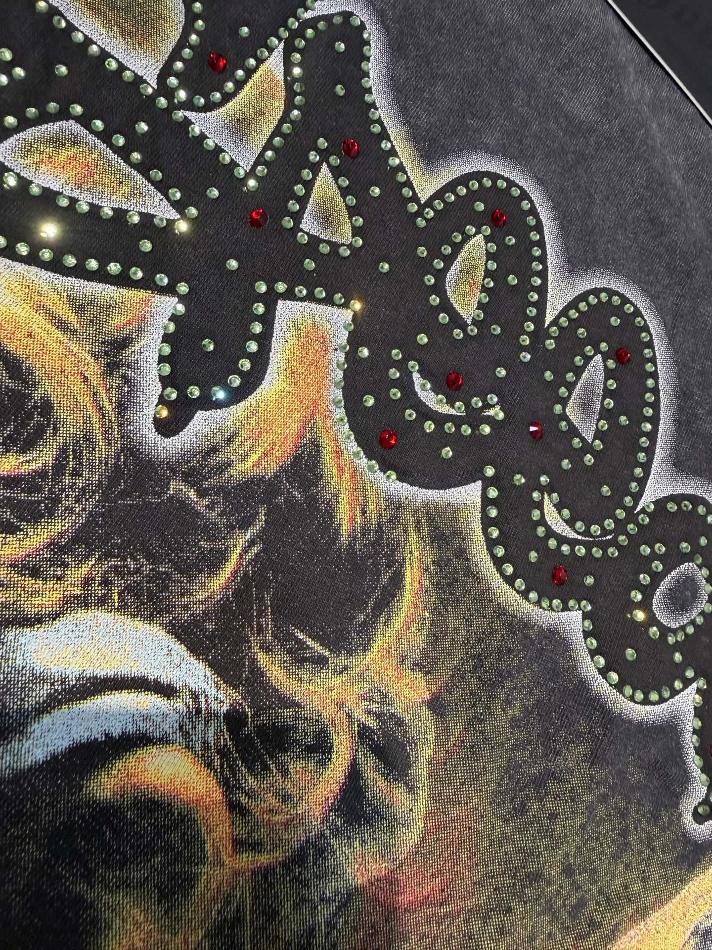 P136 godspeed (holes + hot Australian diamonds) real stock / cross-border American rock and roll street washed retro style short-sleeved T (digital high-definition printing) fabric (fabric): 32 count combed double yarn 250 grams weight code number (size): S-M-L-XL color (colour): washed black/washed violet