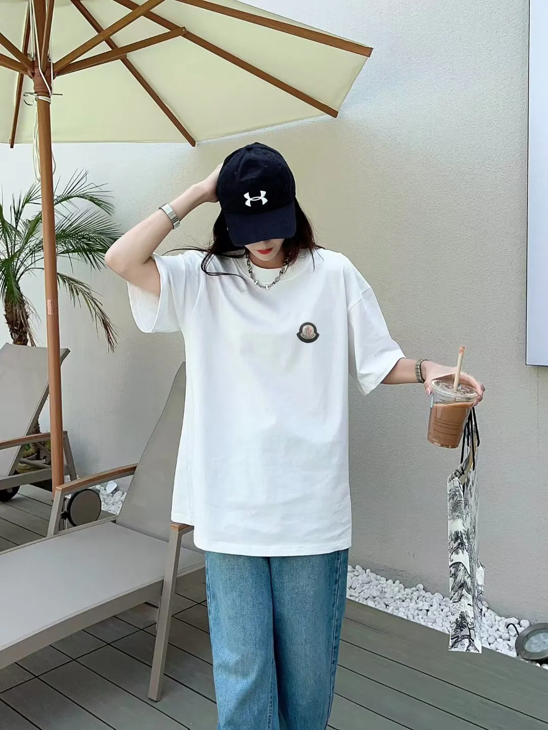 P140 [MONCLER] 2025FW short-sleeved T-shirt with badge + LOGO, high-end 26s double yarn 300g fabric, heavy fabric, custom stretcher rib, same cylinder and dye, complete three standards, same style for men and women, color: black, white, size: S M L XL 2XL