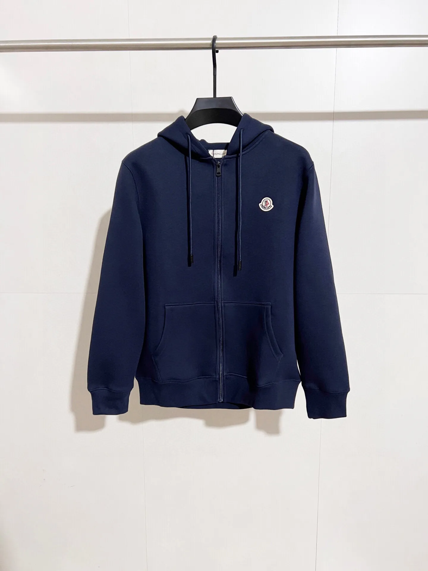 💰Coat 225, trousers 170, thickened air cotton🔥 Recommended hot items for foreign trade orders - Moncler's official website is synchronized with the new thickened air cotton casual jacket - using exclusively customized imported 480g air layer fabric, extremely comfortable upper body, complete custom accessories, exclusive quality differentiated currency, welcome to compare -Color: black sapphire blue -Size: M L XL XXL