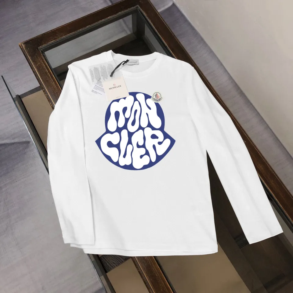P180, a non-off-the-shelf model, you can trust it. Moncler printed long-sleeved T-shirt, 240g breathable cotton fabric, very soft and comfortable texture, does not shrink, does not deform, does not ball), can be worn alone as a base layer. Original customized accessories, collar label, care mark, hangtag, packaging (perfect details) Color: White Black Size: XS S M L