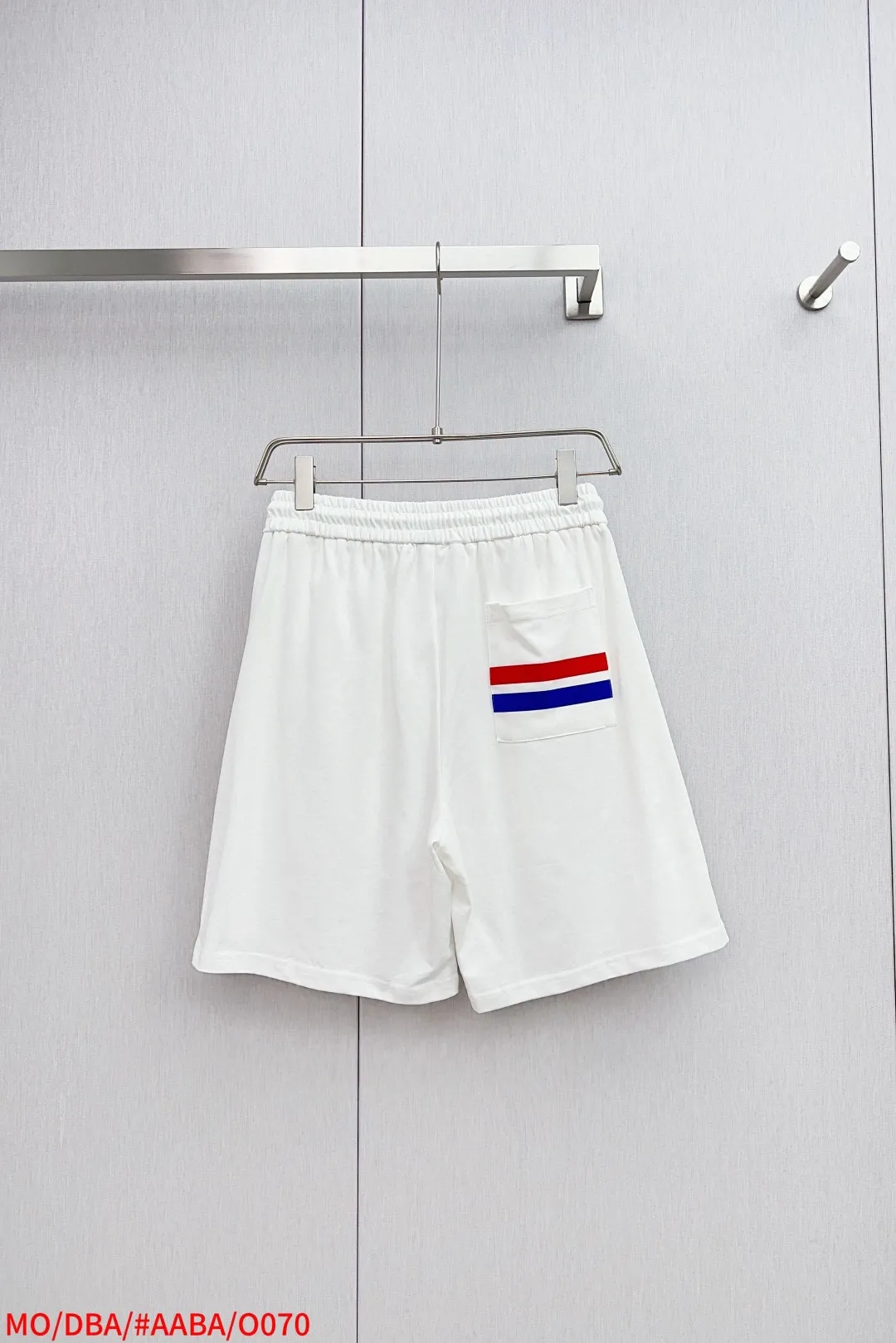 P560 Brand [MONCLER Mouth Covered] 2025 round neck short-sleeved shorts suit. The pure cotton fabric upper body will not be stuffy, the smooth and comfortable skin-friendly effect is more breathable, the fabric has its own texture, classic logo technology, a new interpretation from a unique angle, the first choice for fashion and versatility! Size: M-3XL (maximum wear: 190 pounds)