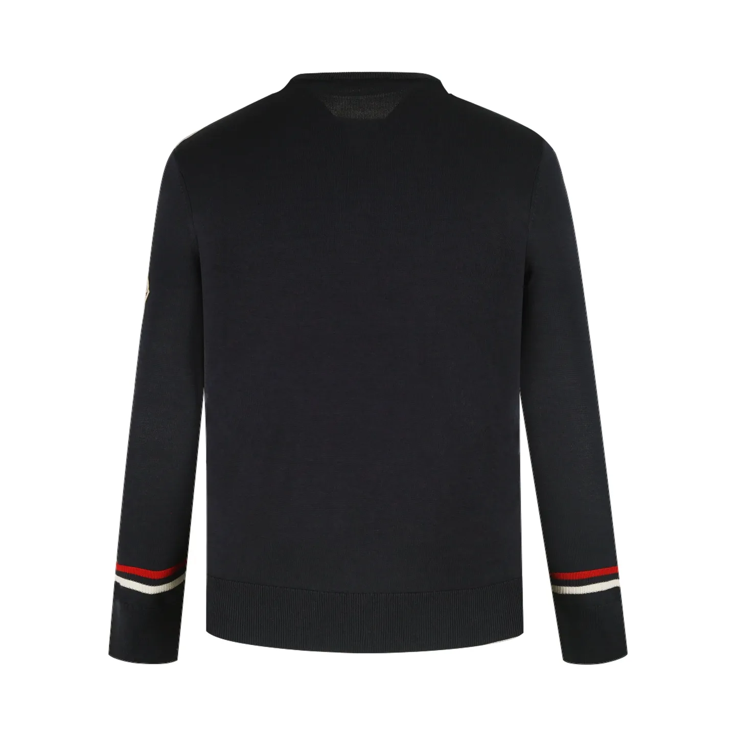 P440 Exclusive supply] Moncler color-blocked sleeve knitted sweater (black). The original version was purchased and developed at 5550. It is spun with custom-dyed black pure cotton yarn, and the computer plate-making positioning jacquard red and white color-blocked cuff pattern. Made with imported 16-needle knitting machine. The small mark on the arm is embroidered with red and blue insignia using a BEHRINGER imported embroidery machine, and then a Czech sewing machine is used to sew the upper body side by side. Size:M/L/XL/XXL