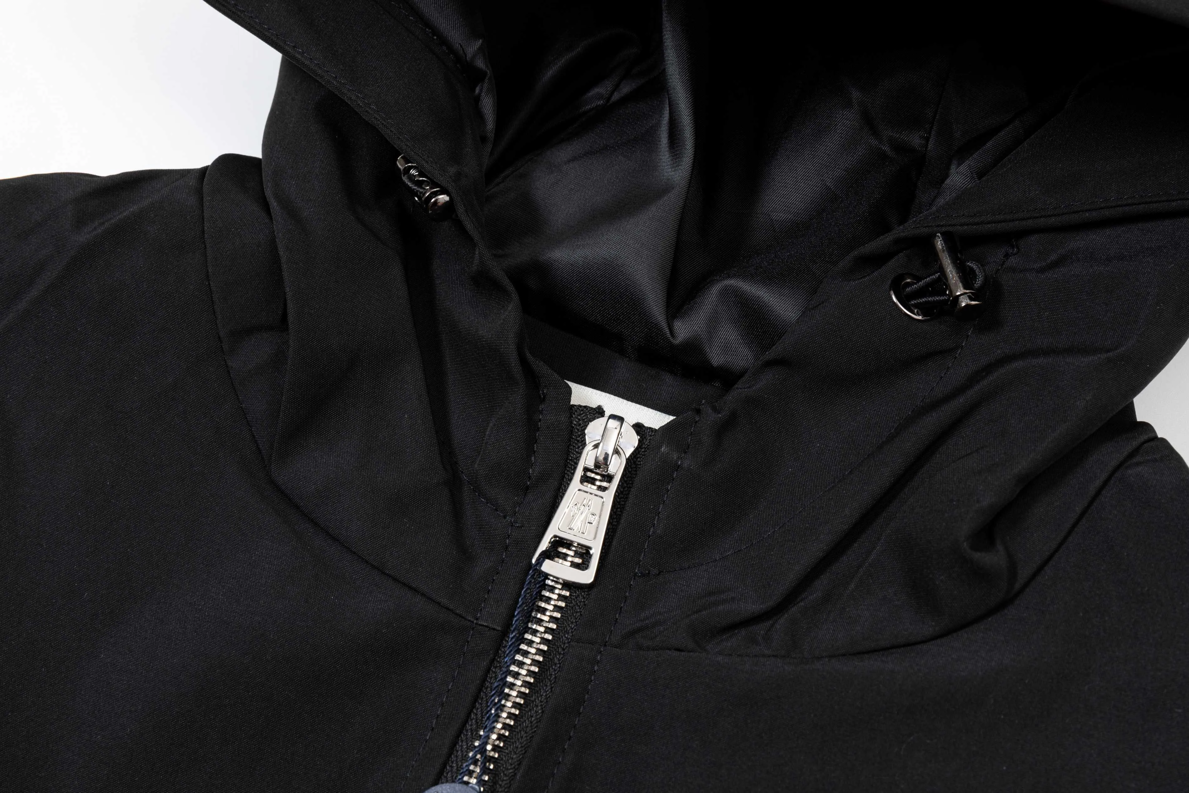 P320 2025 Mouthless MONCLER... New style for autumn and winter Hardware logo. High-quality hooded jacket. Mainly recommended version. Customized fabrics. Higher grade. High-density memory brushed lining. More fashionable and comfortable. High-standard customization. The upper body is very stylish. Classic and versatile. It can be matched with any fashion. The version is super good. It is recommended!  Color: Khaki Black Size: M-4XL