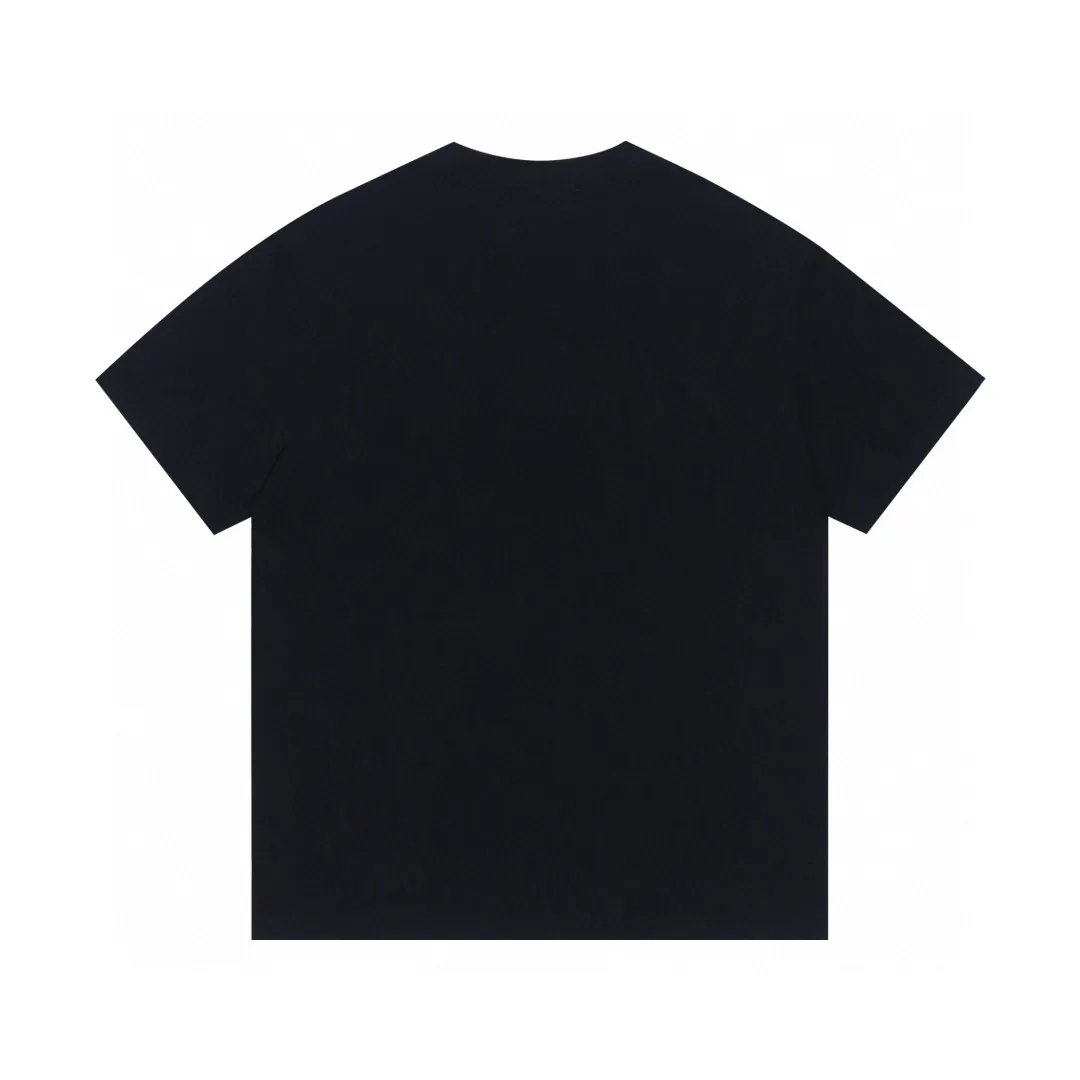 P130 Style No.: 808 〈MONCLER〉The price of the mousse is actually quite advantageous. Those who have been to the counters should all know that the price of the mousse is not much cheaper than Gucci Burberry. It is just relatively low-key and unwilling to hype. It is a picture that you want to buy or not. It has an aloof existence... Exclusively customized 270 grams of 32-count double yarn smooth cotton. The texture is very soft and comfortable. 100% different from the top fabrics in the market (does not shrink, deform, or pill). Matched with 320g 1*1 thread (the fabric thread is dyed in the same vat, no color difference, the thread is not easy to deform) Color: black white floral gray burgundy code number: S-XL