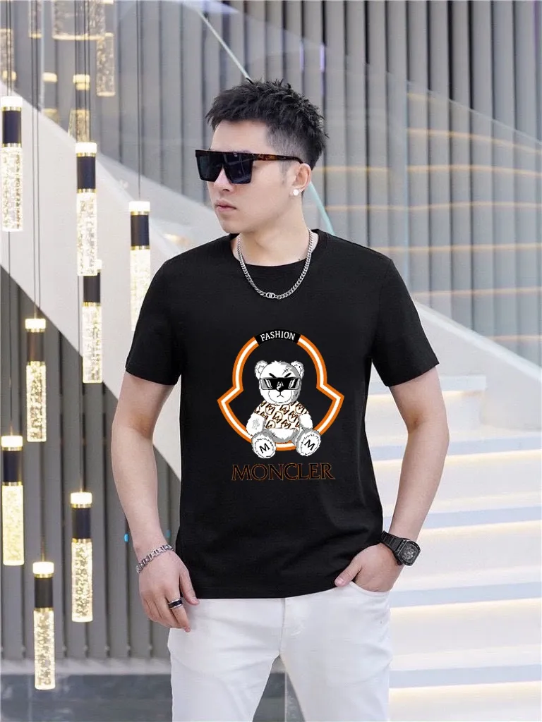P140 Brand [MONCLER] (Good News for Fat People) original men's casual short-sleeved T-shirt, new product for spring and summer 2025, customized top-notch logo craftsmanship on the chest, matched with the entire details, quality and tailoring design are first-class, customized imported mercerized cotton fabric! Full of style, the color scheme is light and versatile. M-5XL (wear up to 220 pounds)