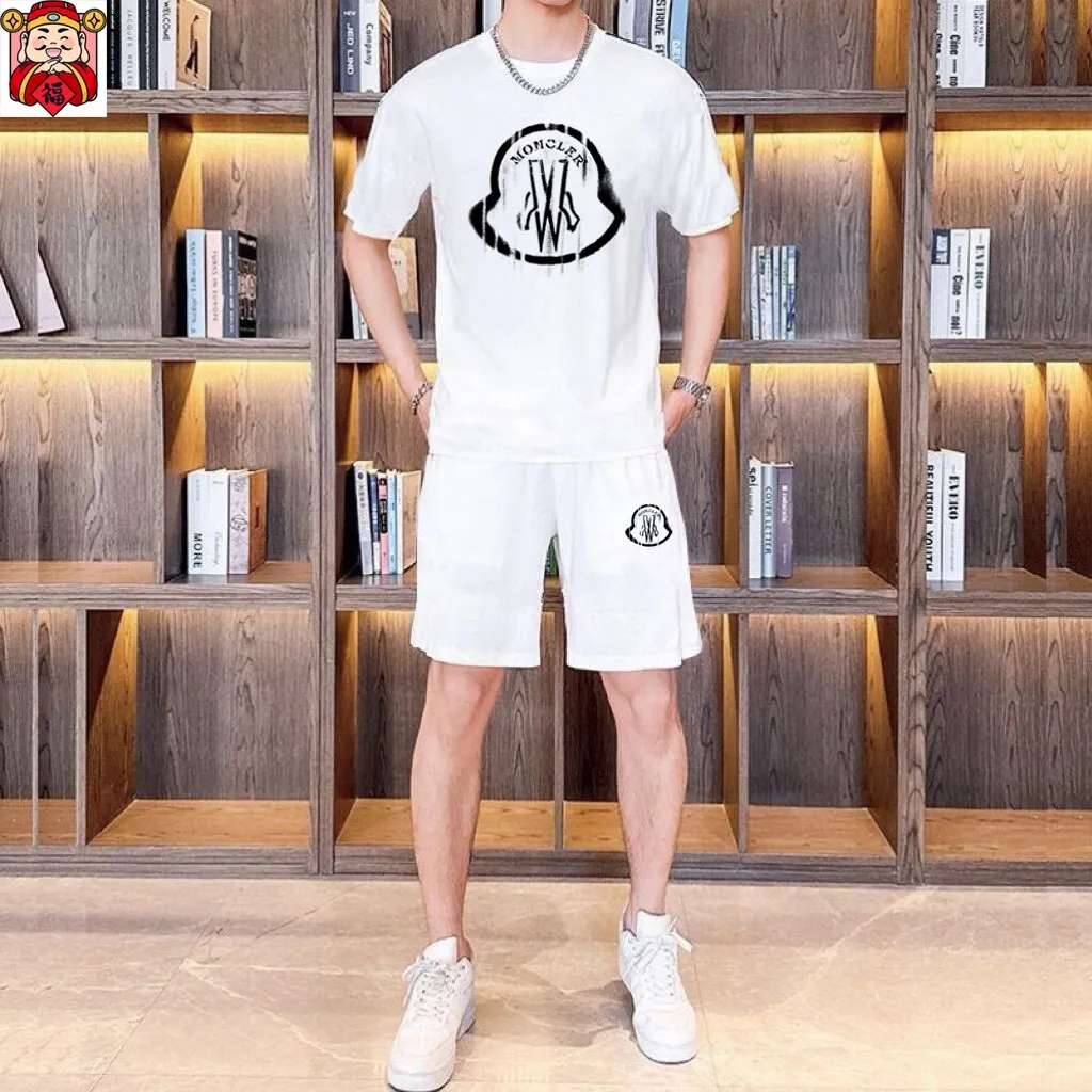 P290 Brand [MONCLER] 2025 new men’s short-sleeved shorts suit! Synchronous sales on the official website! High-end version on the market! It feels delicate and soft! Make you more comfortable to wear! The draped silhouette is awesome! Size: M-5XL (please state your height and weight when placing an order)