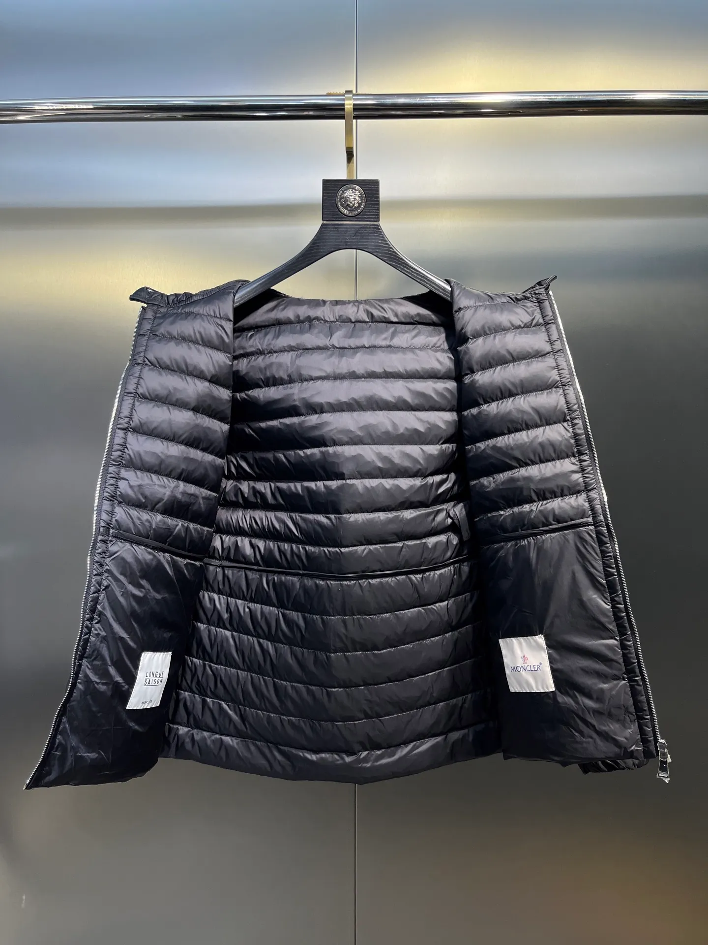 P660 moncler raie 🌟 Lightweight hooded parka down jacket with hanging effect😍 90 national standard large white duck down, 200 grams of down filling, two layers of anti-run velvet gallbladder, exquisite hardware and exquisite workmanship size: 1234