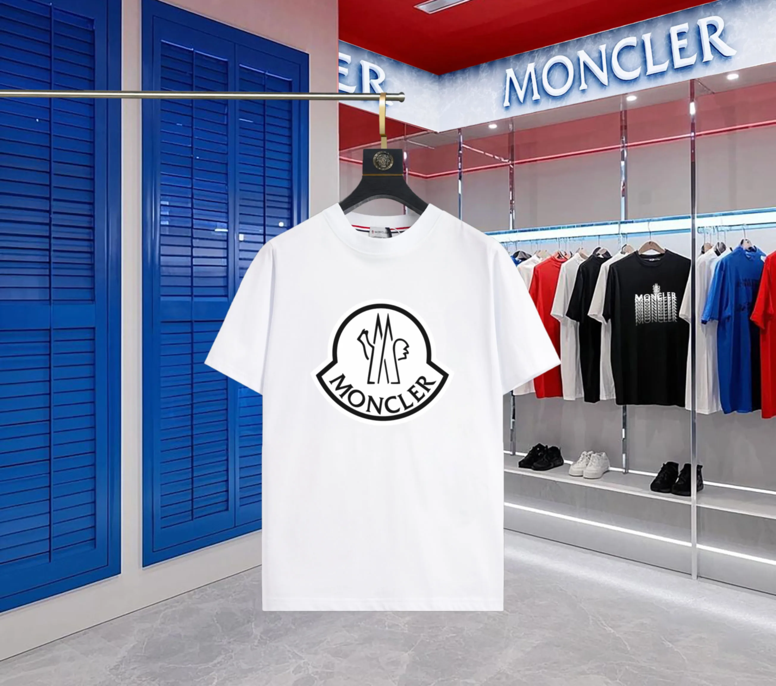 P140 💰Upgraded version "Mobile phone smart sensor ~ NFC chip armband ~ direct access to the official website for anti-counterfeiting" "Moncler ~ Mouth Mouth" 2025 new high-quality round neck short-sleeved T-shirt. The cuffs have imported embroidered labels. Customized dyeing, very comfortable to touch. Super versatile and good-looking short-sleeved. Complete with three labels. Non-market ordinary version. Feel free to compare. Quality is absolutely guaranteed! ‼ First of all, this original fabric is all custom-woven with 32-count double yarn fabric, 250G, and the weight is the same‼ Fine workmanship, double waistcoat method, double waistcoat method, double waistcoat method makes the whole dress more three-dimensional, which is not a craft that ordinary T-shirts can achieve🤪 Size: S-M-L-XL-2XL Color: black, white, apricot, same style for men and women