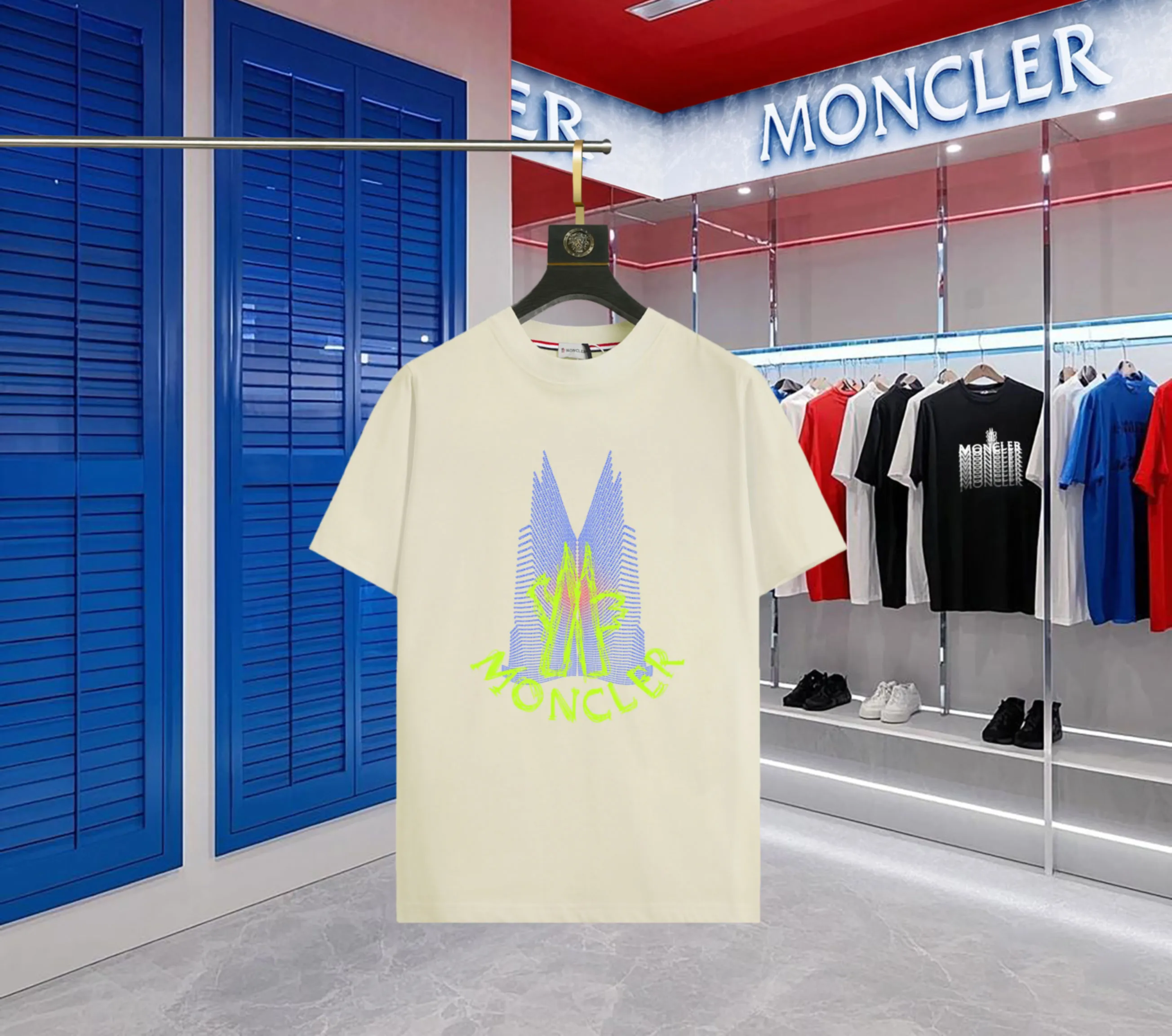 P140 💰Upgraded version "Mobile phone smart sensor ~ NFC chip armband ~ direct access to the official website for anti-counterfeiting" "Moncler ~ Mouth Mouth" 2025 new high-quality round neck short-sleeved T-shirt. The cuffs have imported embroidered labels. Customized dyeing, very comfortable to touch. Super versatile and good-looking short-sleeved. Complete with three labels. Non-market ordinary version. Feel free to compare. Quality is absolutely guaranteed! ‼ First of all, this original fabric is all custom-woven with 32-count double yarn fabric, 250G, and the weight is the same‼ Fine workmanship, double waistcoat method, double waistcoat method, double waistcoat method makes the whole dress more three-dimensional, which is not a craft that ordinary T-shirts can achieve🤪 Size: S-M-L-XL-2XL Color: black, white, apricot, same style for men and women