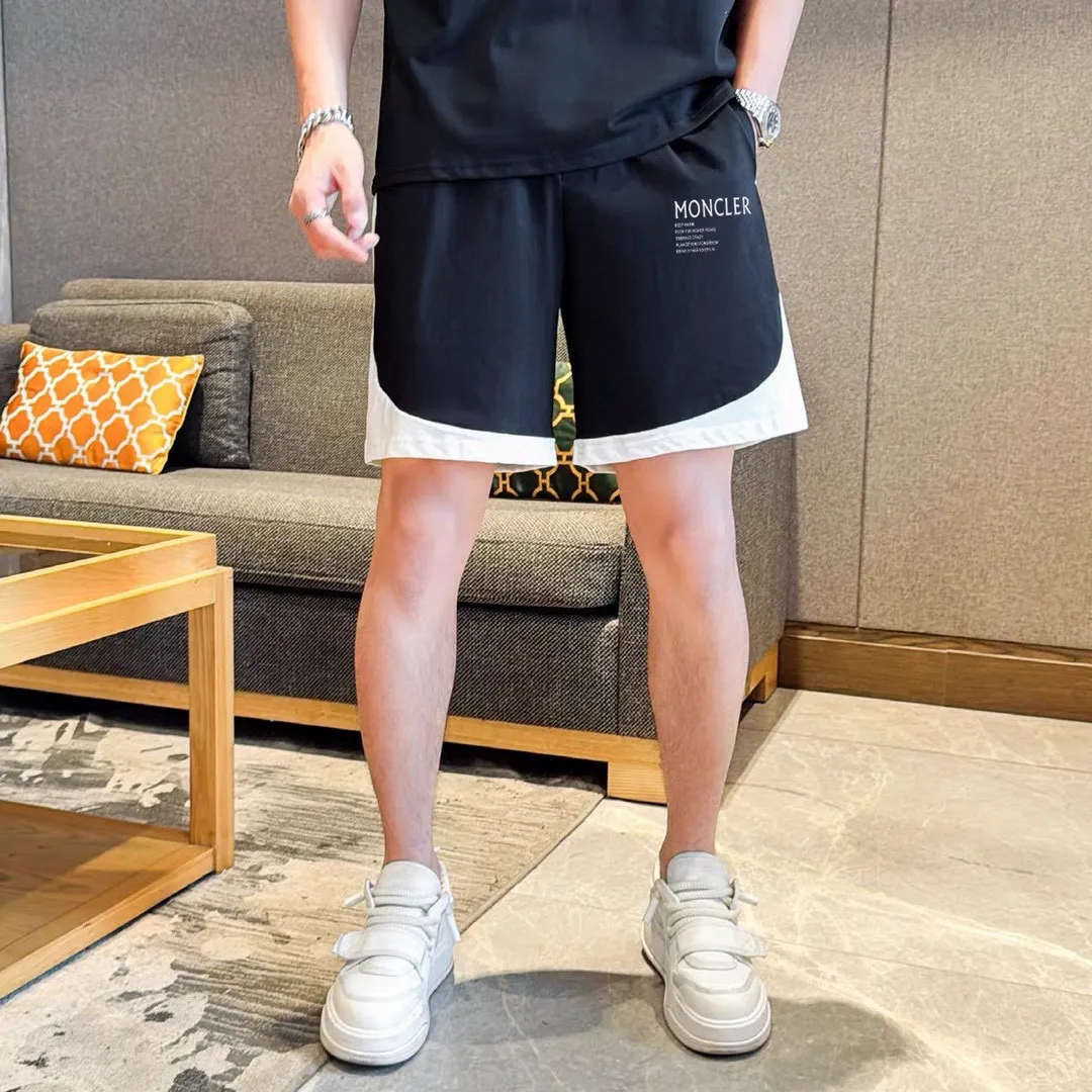 P570 Brand [MONCLER Mouth Covered] 2025 round neck short-sleeved shorts suit. The pure cotton fabric upper body will not be stuffy, the smooth and comfortable skin-friendly effect is more breathable, the fabric has its own texture, classic logo technology, a new interpretation from a unique angle, fashionable and versatile choice! Size: M-3XL (maximum wear: 190 pounds)