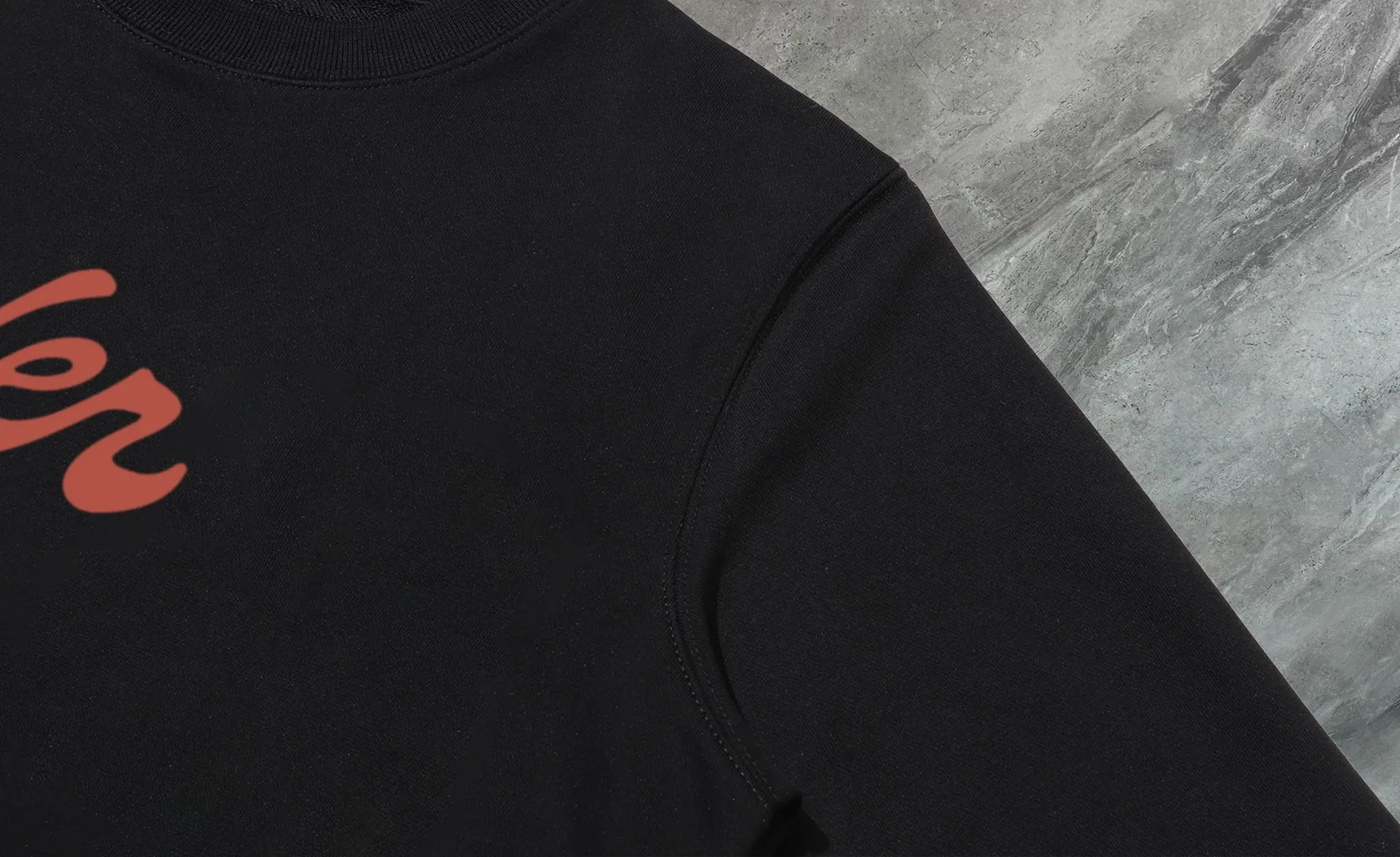 P210 High-version sweatshirt) [Long-term stock] 〖𝐌𝐎𝐍𝐂𝐋𝐄𝐑~Mask〗 Made of 440g heavy-weight fabric. It is different from the market currency. It can be matched with any variety and is properly handsome. 😎The whole dress is made of double waistcoats. The double waistcoats make the whole dress more three-dimensional. Not ordinary factories can do such fine work. 2025 Spring catwalk version of the T stage, on sale at the counter, exquisitely printed round neck terry sweatshirt, high-end double-ply cotton, custom-made stretch ribs, dyed in the same vat, complete with three standards, matched with digital printing patterns and very breathable, same style for men and women, color: black, white, apricot, size: S M L XL 2XL
