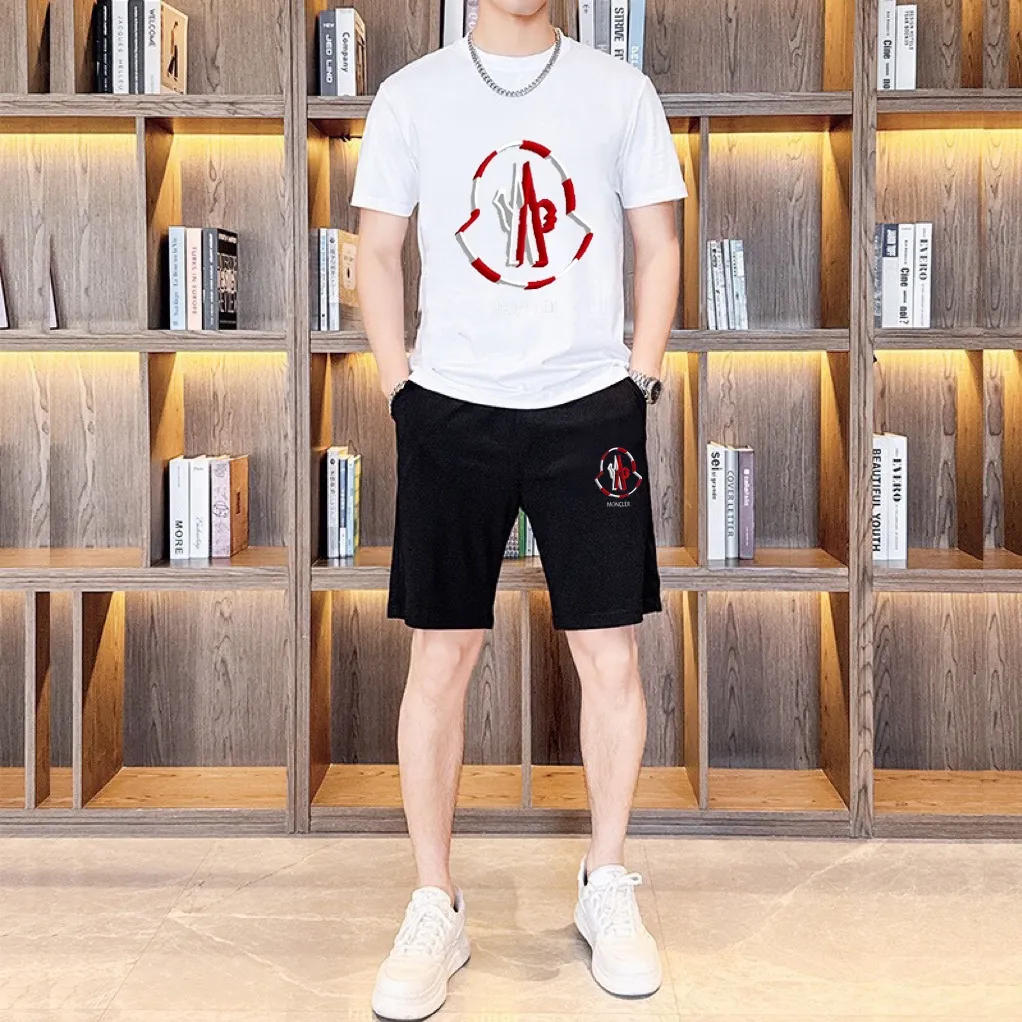 P280 Brand [MONCLER] 2025 new men’s short-sleeved shorts suit! Synchronous sales on the official website! High-end version on the market! It feels delicate and soft! Make you more comfortable to wear! The draped silhouette is awesome! Size: M-5XL (please state your height and weight when placing an order)
