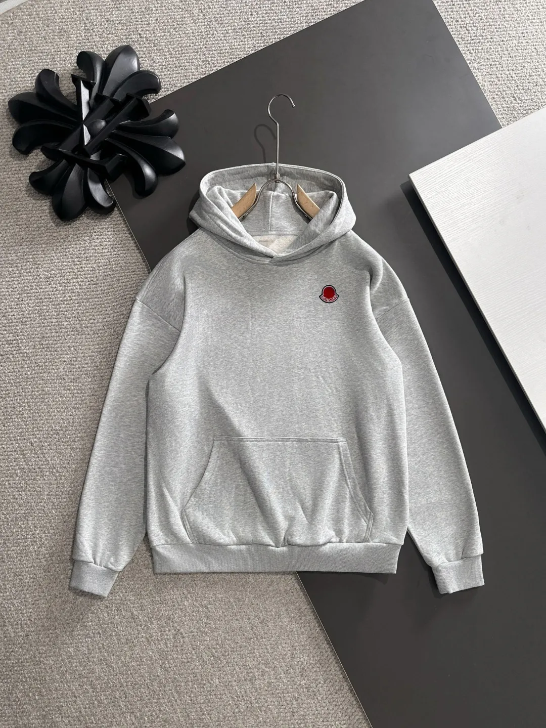 Next day shipping P720 MONCLER/Mongolian high quality 2025 autumn and winter new casual heavy industry hooded suit exclusively developed by yb! High quality production! The top version of the trading company channel order, external orders for imported custom fabrics, high breathability and comfort, impeccable details, absolutely worth buying! This type of suit is also a must-have for lazy people. You don’t have to think about how to match it, you can just get it in one set! Brand element design concept, delicate and soft feel! It presents a casual cut and the upper body shape is great! On sale simultaneously on the official website! From a high-end men's positioning brand, the low-key luxury taste is irresistible! Exquisite workmanship and impeccable quality! The overall style is simple, fashionable and timeless, fully meeting the requirements of stylish and tasteful dressing! Sizes: S to XXL (or state your height and weight when placing an order)