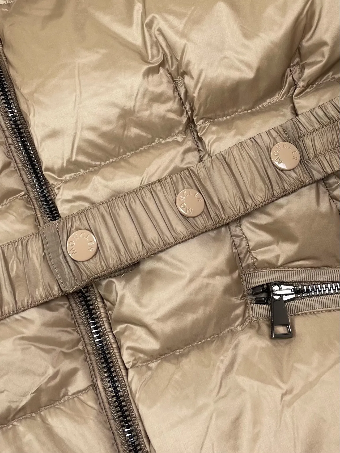 P970 (high version) Moncler-MONCLER Boed women's short waisted fur collar hooded down jacket Size:0-3