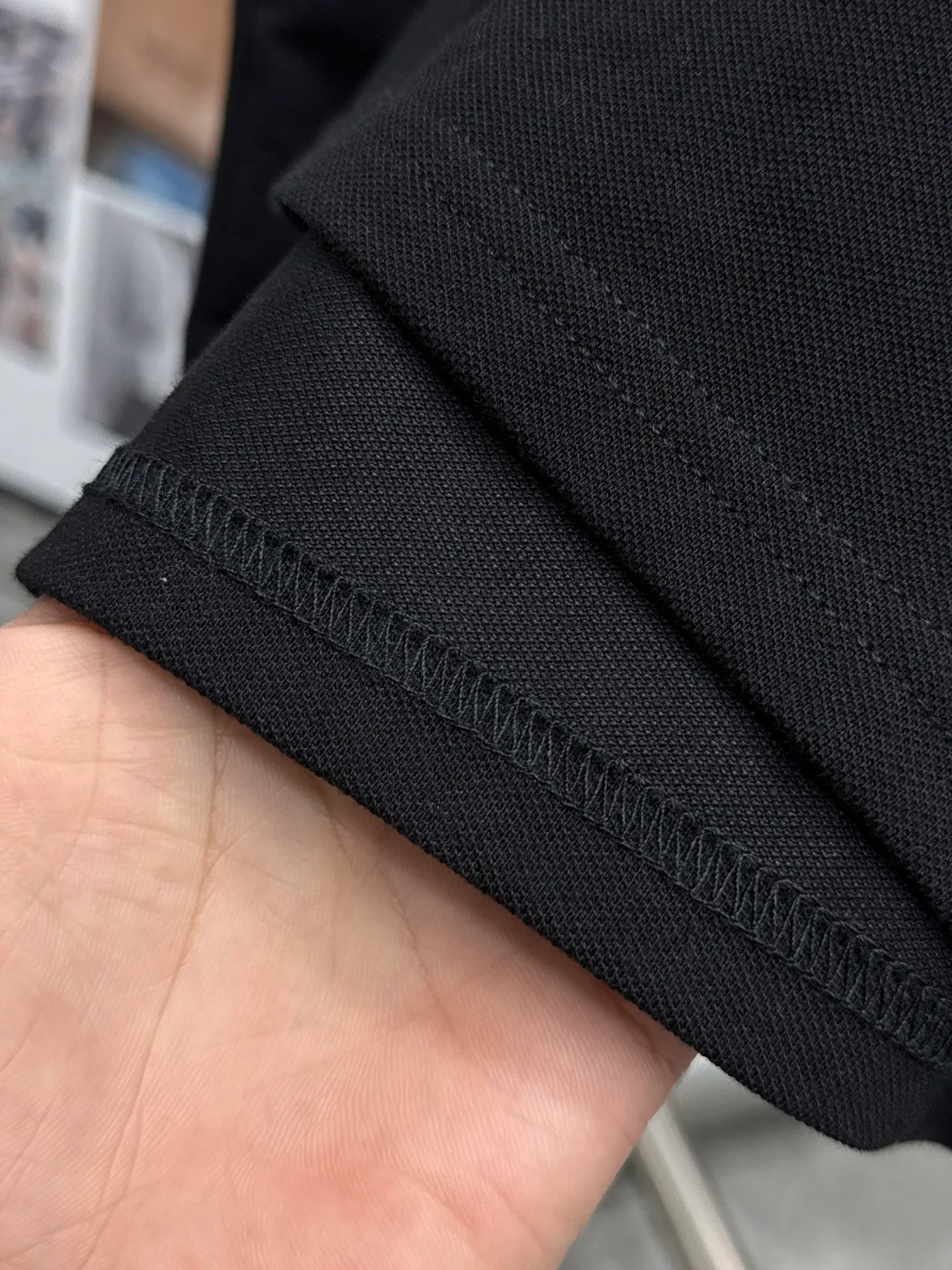 P250 moncler🌟New spring and summer men's short-sleeved Polo shirt, the brand's latest design elements! It’s neither monotonous nor complicated, just the right amount to show off your taste! Customer-supplied top-quality customized pique cotton fabrics! Comfortable, sweat-absorbent and breathable are not a problem at all. The unique luxury feel of the fabric presents a simple and elegant temperament! Letter logo embroidery design on the chest! Full three-dimensional! Standard cutting design! Every detail is in sync with high-end fashion. 🐒🐒Size: M-3XL