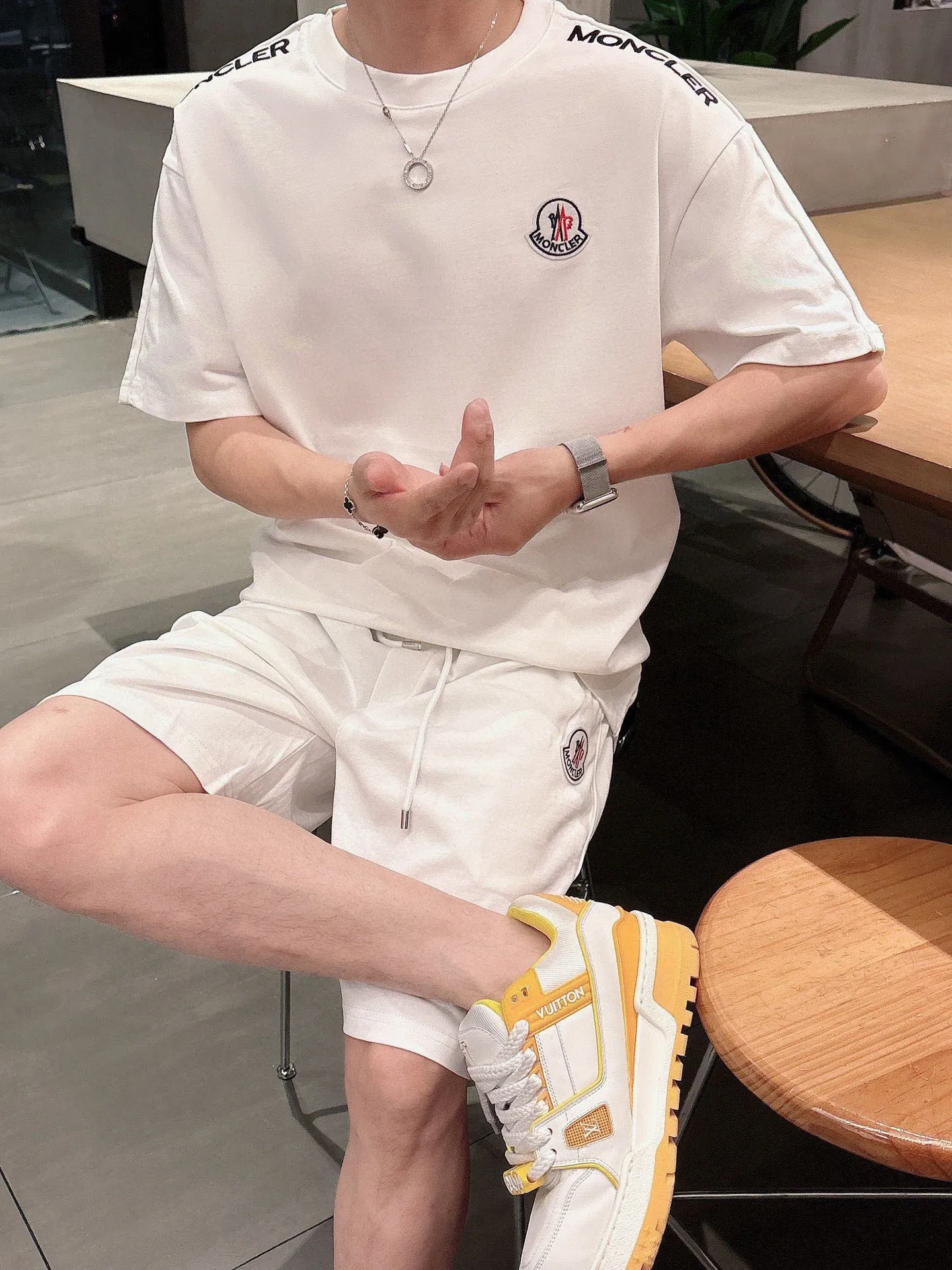 P560 Brand [MONCLER Mouth Covered] 2025 round neck short-sleeved shorts suit. The pure cotton fabric upper body will not be stuffy, the smooth and comfortable skin-friendly effect is more breathable, the fabric has its own texture, classic logo technology, a new interpretation from a unique angle, the first choice for fashion and versatility! Size: M-3XL (maximum wear: 190 pounds)