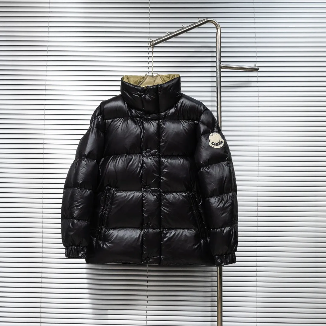 P900 top version (different currency) Style: Moncler Moncler Mengkou 25 new Tripiti down jacket (all made of national standard 90 goose down, sizes are all authentic digital sizes) Color: picture color Size: 1-2-3-4-5 Fabric: 90 goose down Accessories: full set of customized accessories No gender distinction, same style for men and women