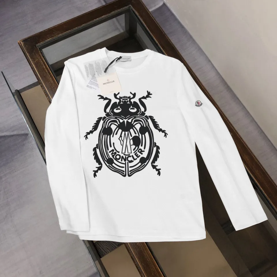 P180, a non-off-the-shelf model, you can trust it. Moncler printed long-sleeved T-shirt, 240g breathable cotton fabric, very soft and comfortable texture, does not shrink, does not deform, does not ball), can be worn alone as a base layer. Original customized accessories, collar label, care mark, hangtag, packaging (perfect details) Color: White Black Size: XS S M L