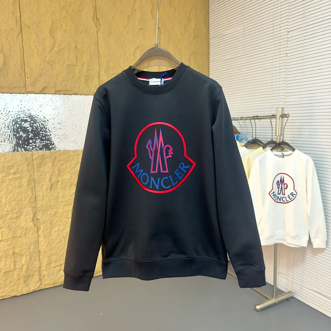 P280 Brand: Mengkou🤳𝐌𝐎𝐍𝐂𝐋𝐄𝐑 Fabric: ☑️Made of 440g double-strand pure cotton terry👕 Fabric: ☑️Thread with 1*1 double yarn thread. 🔜Comes with dyeing in the same tank. Technology: ☑️Using multi-layer color matching 3D three-dimensional silicone technology, 🇧🇫restore the original computer scan and print at a 1:1 ratio. The pattern is clear and concave and convex, a rare high-end product on the market! 🇲🇩All three standards are complete! Size: ☑️S 〰️M 〰️L 〰️XL 〰️XXL