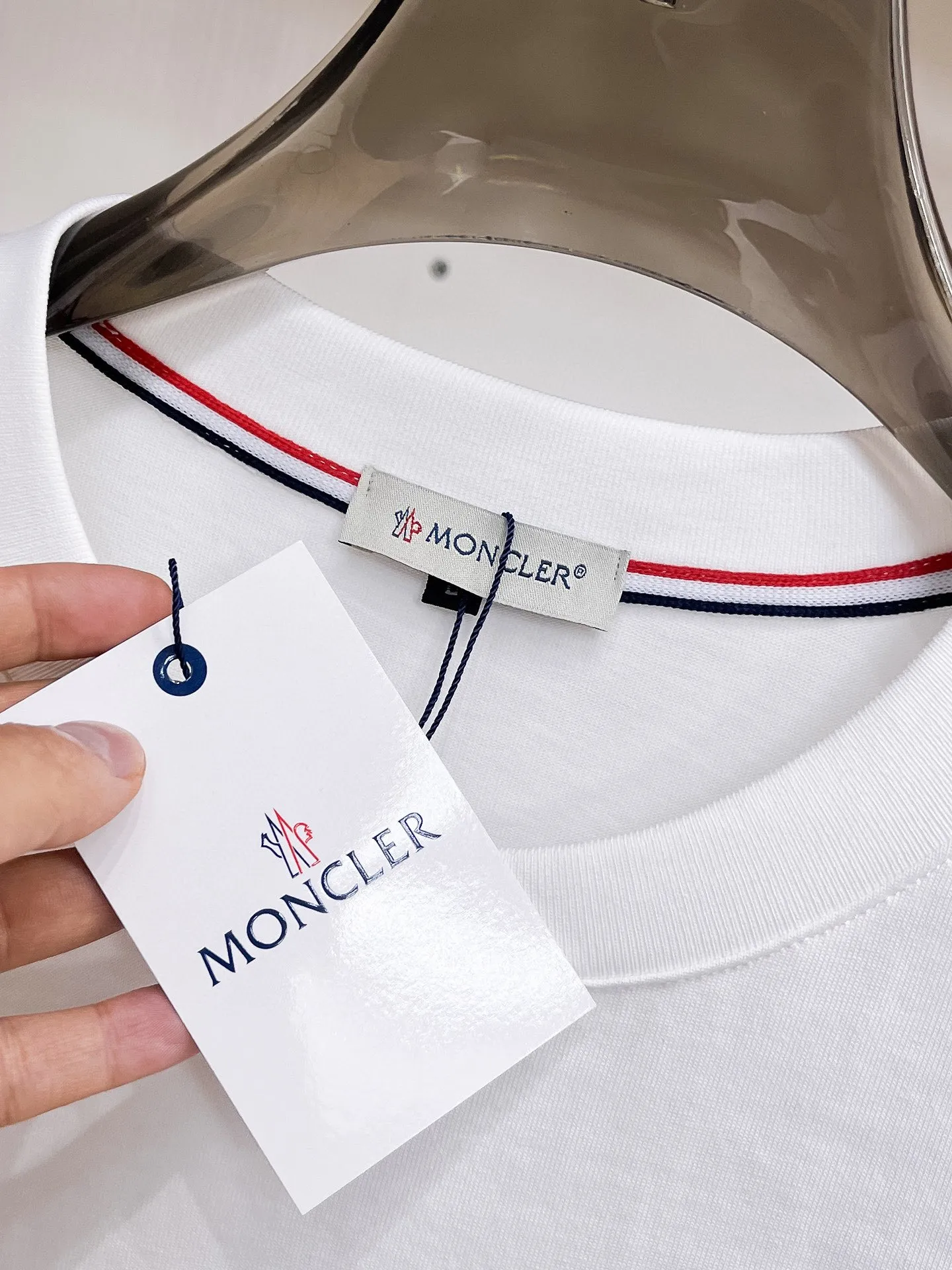P560 Brand [MONCLER Mouth Covered] 2025 round neck short-sleeved shorts suit. The pure cotton fabric upper body will not be stuffy, the smooth and comfortable skin-friendly effect is more breathable, the fabric has its own texture, classic logo technology, a new interpretation from a unique angle, the first choice for fashion and versatility! Size: M-3XL (maximum wear: 190 pounds)