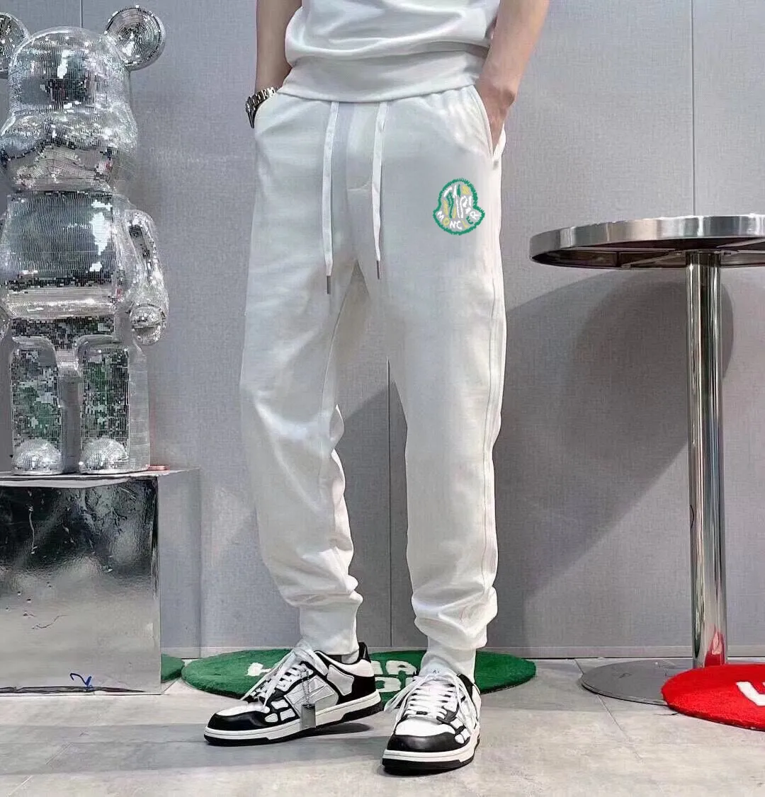 P320 [MONCLER] (Fat Man's Gospel) The same style as the 2025 official website. World-renowned luxury brand. Summer men's (double mercerized) high-quality 🐂 suit. It is made of imported original fabrics. It is a trendy style of the season and a versatile hit. Simple and elegant, precise workmanship allows you to be at the top of fashion. Size: M-5XL (can be worn up to 220 pounds)