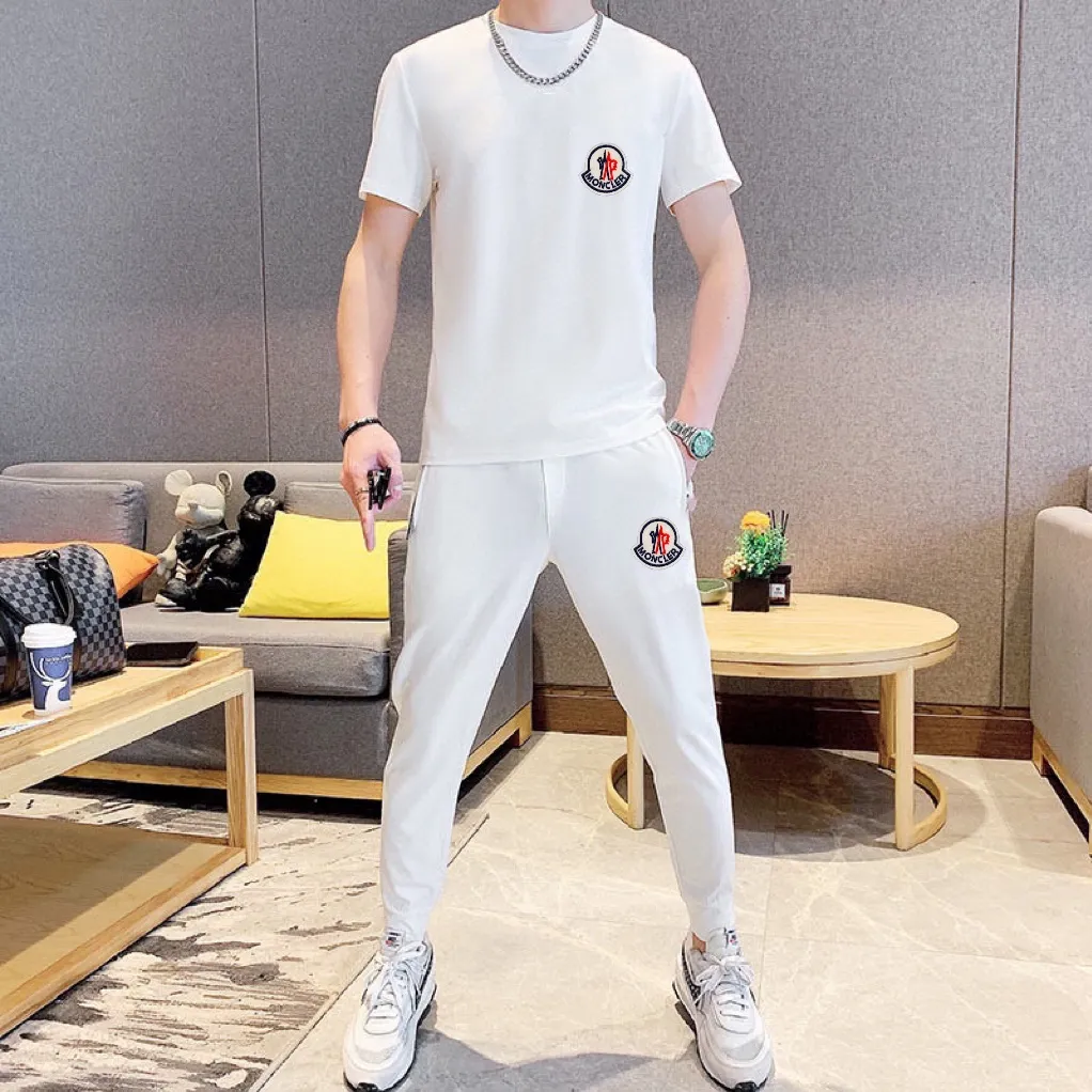 P330 [MONCLER Mouth Mouth] (Fat Man's Gospel) The same style as the 2025 official website. World-renowned luxury brand. Summer men's (double mercerized) high-quality 🐂 suit. It is made of imported original single fabrics. It is a fashion trend of the season and a versatile hit. Simple and elegant, precise workmanship allows you to be at the top of fashion. Size: M-5XL (can be worn up to 220 pounds)