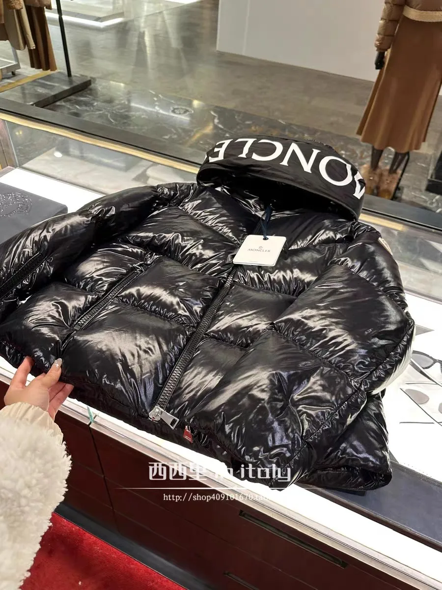 P1000 [moncler] M's new autumn and winter Huppe series women's short down jacket, original custom-made weatherproof nylon fabric, the brim design can be opened to classic logo design, the cuffs are equipped with zippers to change the shape at will, the new national standard 90 goose down filling inside, first-class down filling, high version, 1234