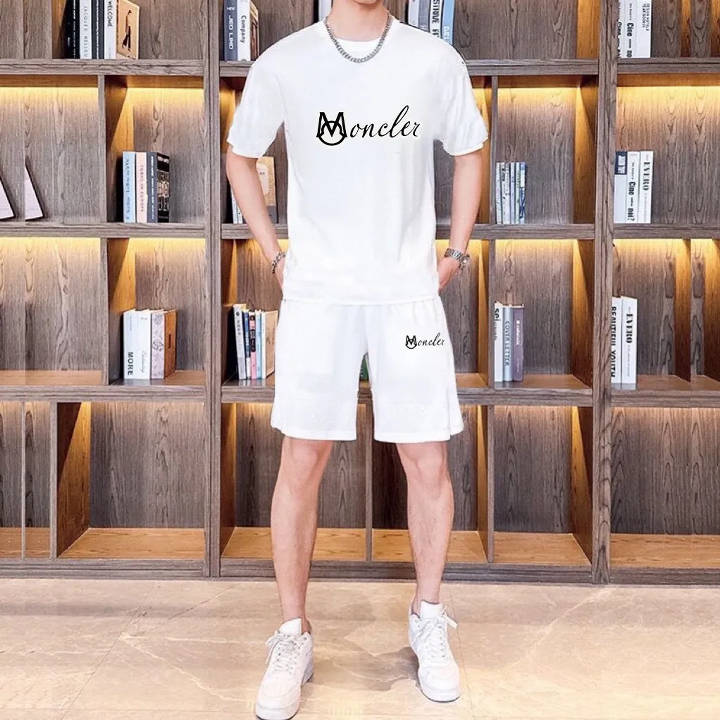 P280 Brand [MONCLER] 2025 new men’s short-sleeved shorts suit! Synchronous sales on the official website! High-end version on the market! It feels delicate and soft! Make you more comfortable to wear! The draped silhouette is awesome! Size: M-5XL (please state your height and weight when placing an order)