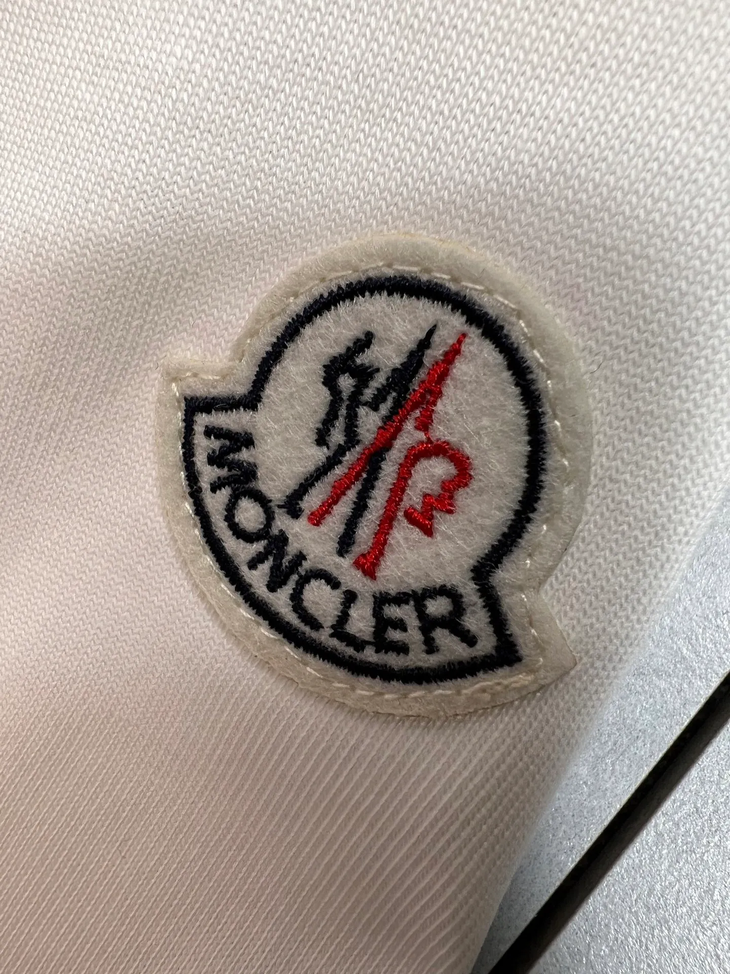 P160 Moncler/Mongolian 2025 spring and summer new products, complete with three labels, round neck short-sleeved T-shirt, good product, no need to introduce too much, look at the details, counter size: S-XL 175/140, M recommended
