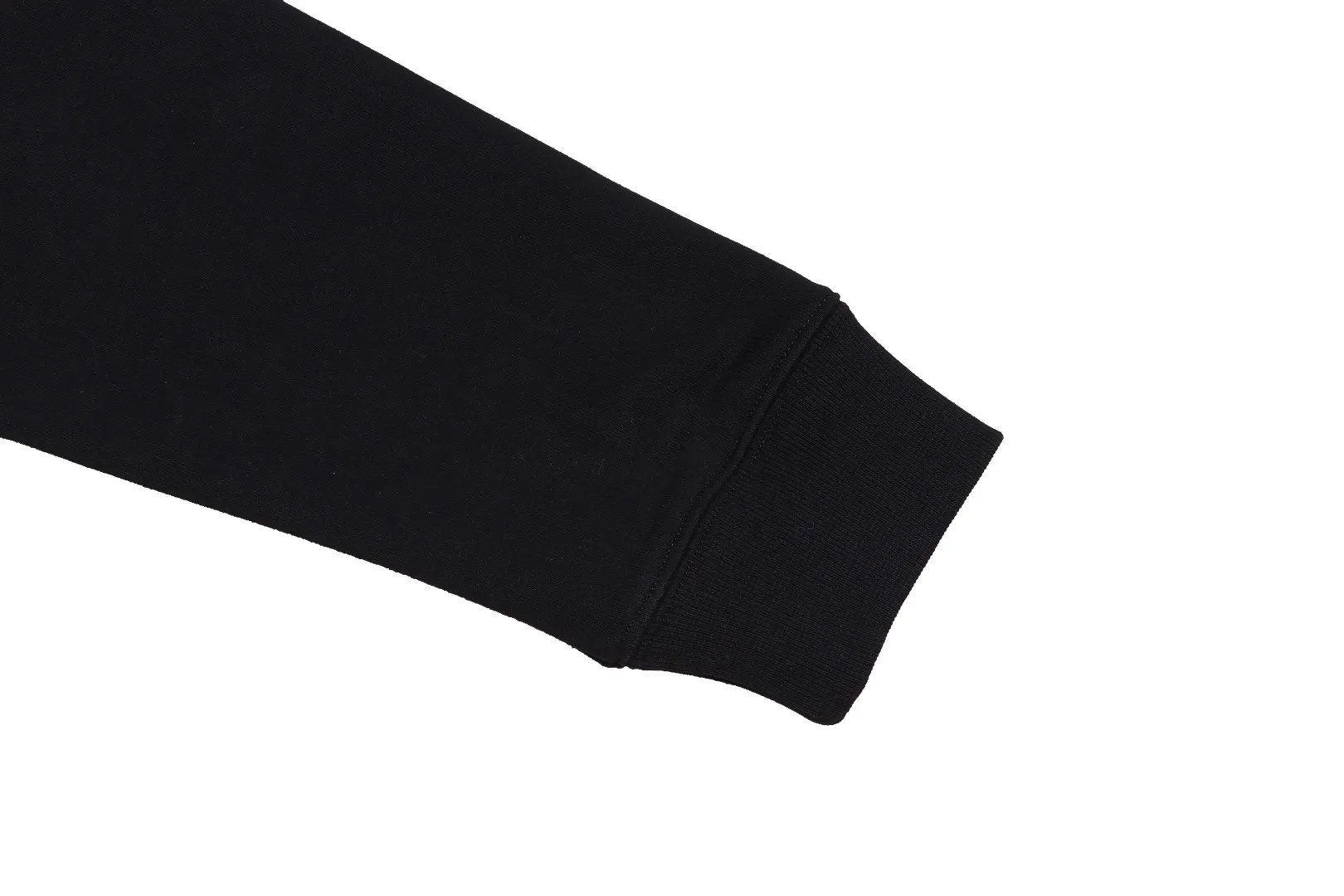 P210 (high-version sweatshirt) [Long-term stock] 〖 𝐌𝐎𝐍𝐂𝐋𝐄𝐑~Mask〗 Made of 440g heavyweight fabric, which is different from the market currency, and can be matched with any variety to make it look handsome. 2025 T stage spring catwalk version, on sale at counters, round neck terry sweatshirt, high-end double-ply cotton, custom-made stretch ribs, dyed in the same vat, complete with three standards, matched with exquisite embroidered LOGO on the chest, simple and advanced, same style for men and women. Color: black, apricot, white, size: S M L XL 2XL