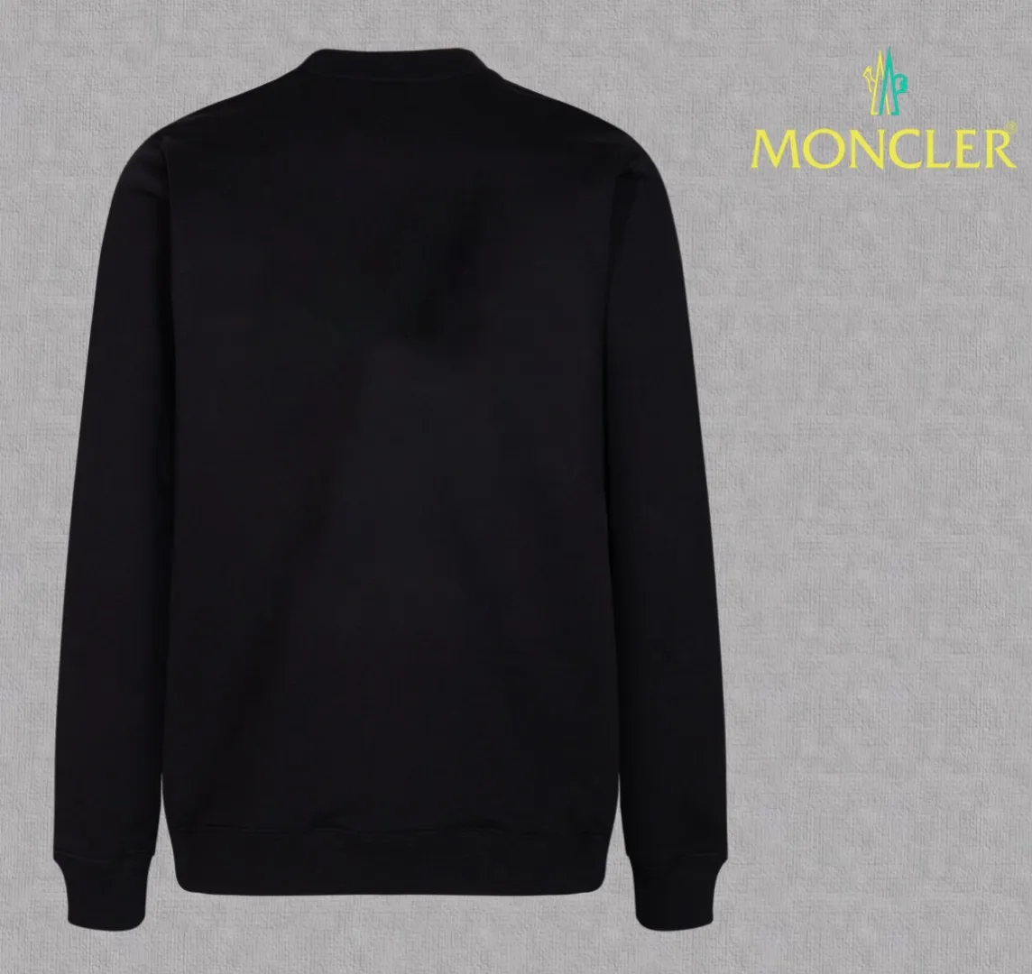 P210 (high-version sweatshirt) [Long-term stock] 〖 𝐌𝐎𝐍𝐂𝐋𝐄𝐑~Mask〗 Made of 440g heavyweight fabric, which is different from the market currency, and can be matched with any variety to make it look handsome. 2025 T stage spring catwalk version, on sale at counters, round neck terry sweatshirt, high-end double-ply cotton, custom-made stretch ribs, dyed in the same vat, complete with three standards, matched with exquisite embroidered LOGO on the chest, simple and advanced, same style for men and women. Color: black, apricot, white, size: S M L XL 2XL
