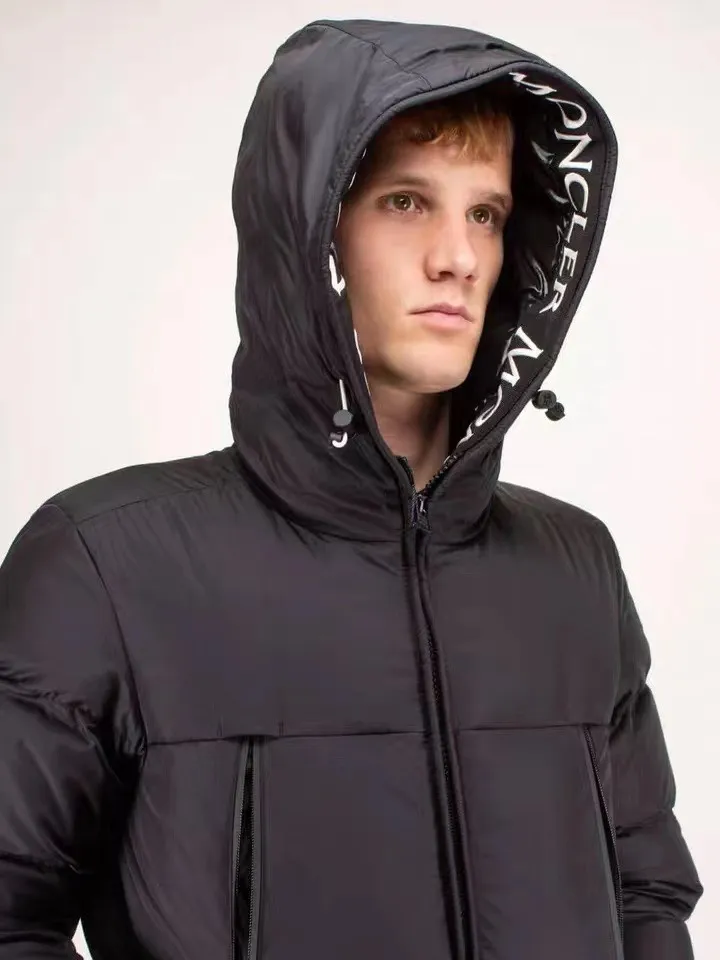 P820 ​​💎Upgraded to higher version quality💎 MONCLER. Same style as the counter. Thickened version. The large ribbon on the placket has embroidered letters. The same model as the official website with black label. Filled with 90% white duck down. Fluffy and full. Original hardware mold opening. The upper body is handsome and generous. Color: black. Code number: 1.2.3.4.5
