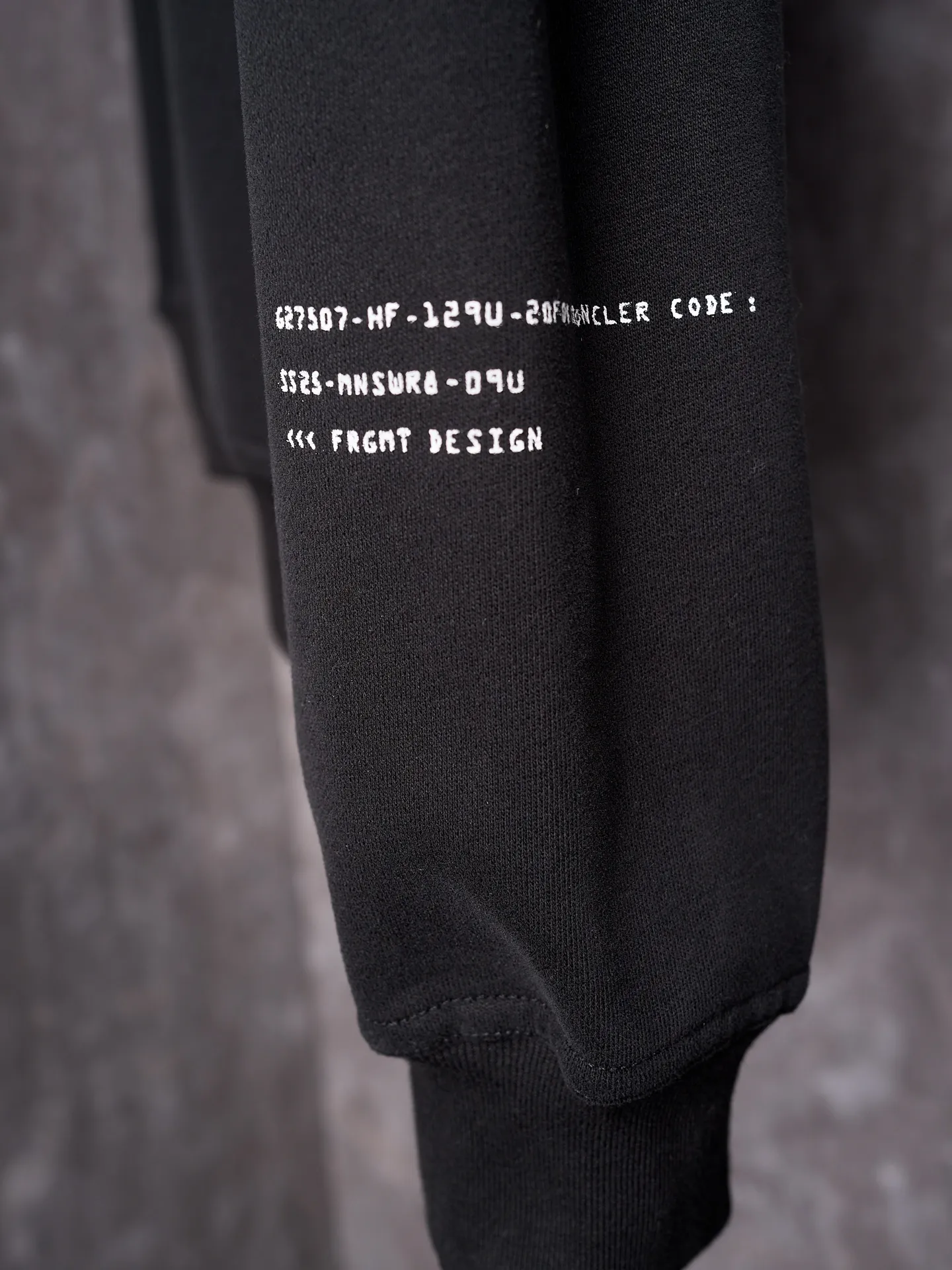 P370 Actual hanging auction】Moncler/Mongolian FRGMT joint embroidered logo half-zip lapel sweatshirt [Ready stock] S M L XL