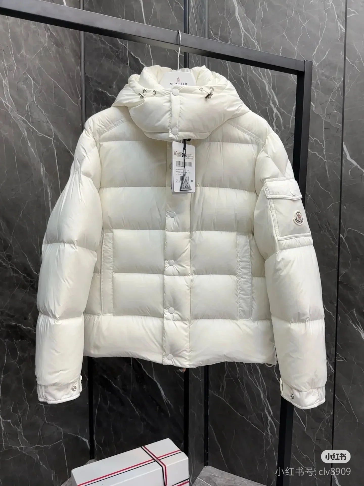P840 Moncler. Matte Maya off-white 01234 size
