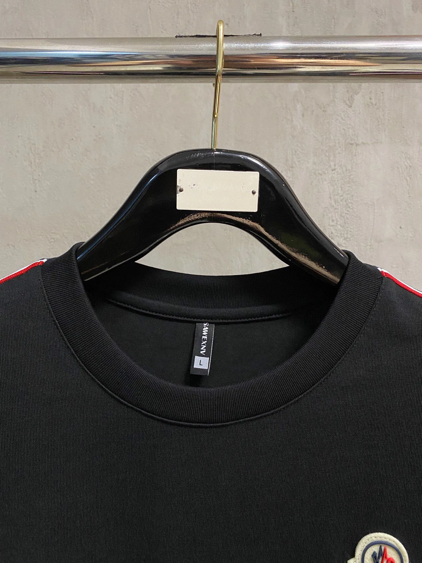 P570 Brand [MONCLER Mouth Covered] 2025 round neck short-sleeved shorts suit. The pure cotton fabric upper body will not be stuffy, the smooth and comfortable skin-friendly effect is more breathable, the fabric has its own texture, classic logo technology, a new interpretation from a unique angle, fashionable and versatile choice! Size: M-3XL (maximum wear: 190 pounds)