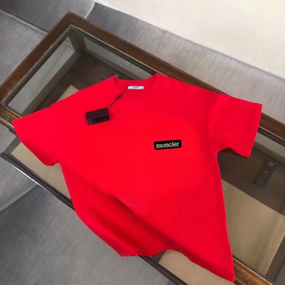 P140 Brand [MONCLER] (Good News for Fat People) original men's casual short-sleeved T-shirt, new product for spring and summer 2025, customized top-notch logo craftsmanship on the chest, matched with the entire details, quality and tailoring design are first-class, customized imported mercerized cotton fabric! Full of style, the color scheme is light and versatile. M-5XL (wear up to 220 pounds)